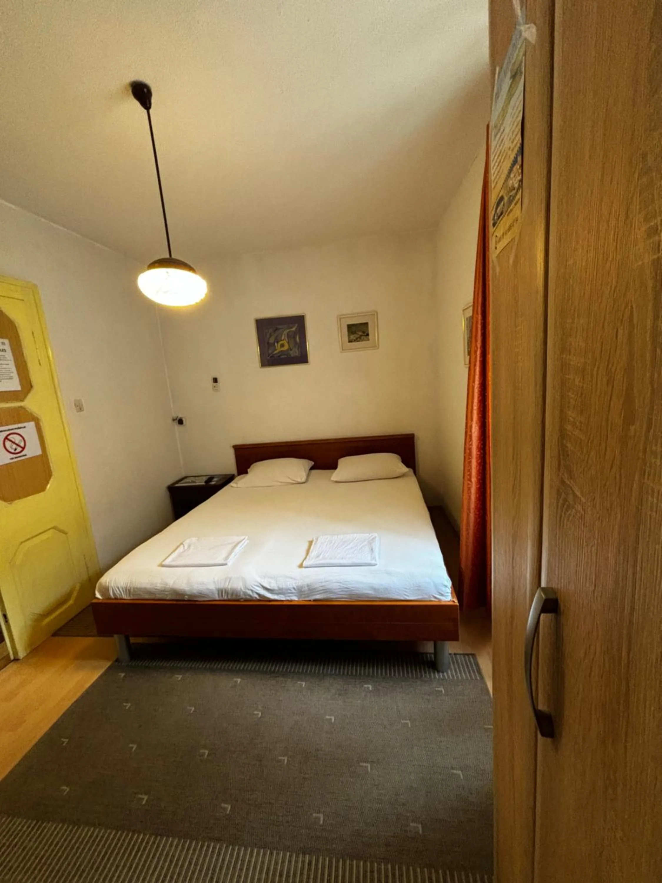 Bed in Accommodation Old Town Vitaic