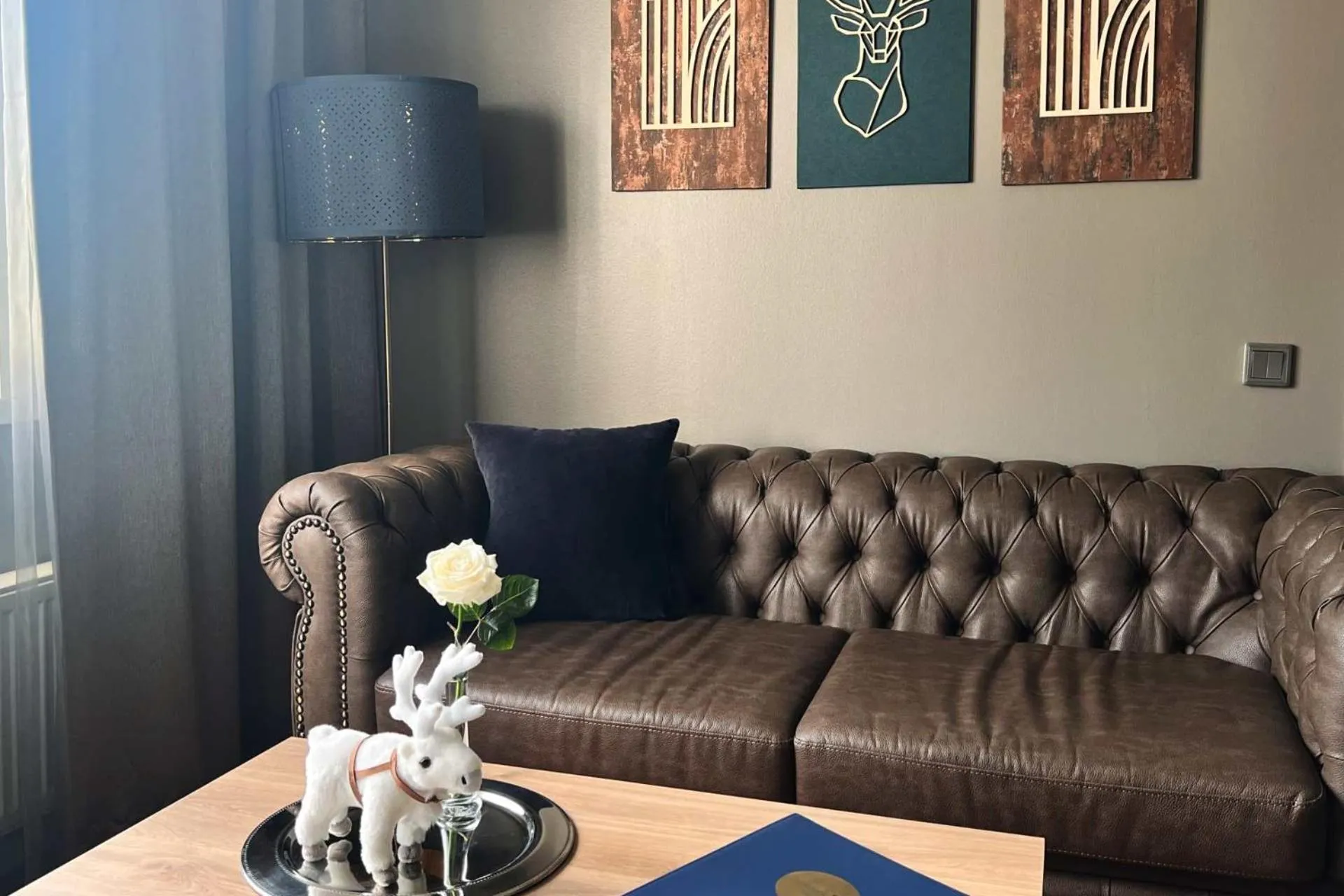 Hotel Golden Circle Suites