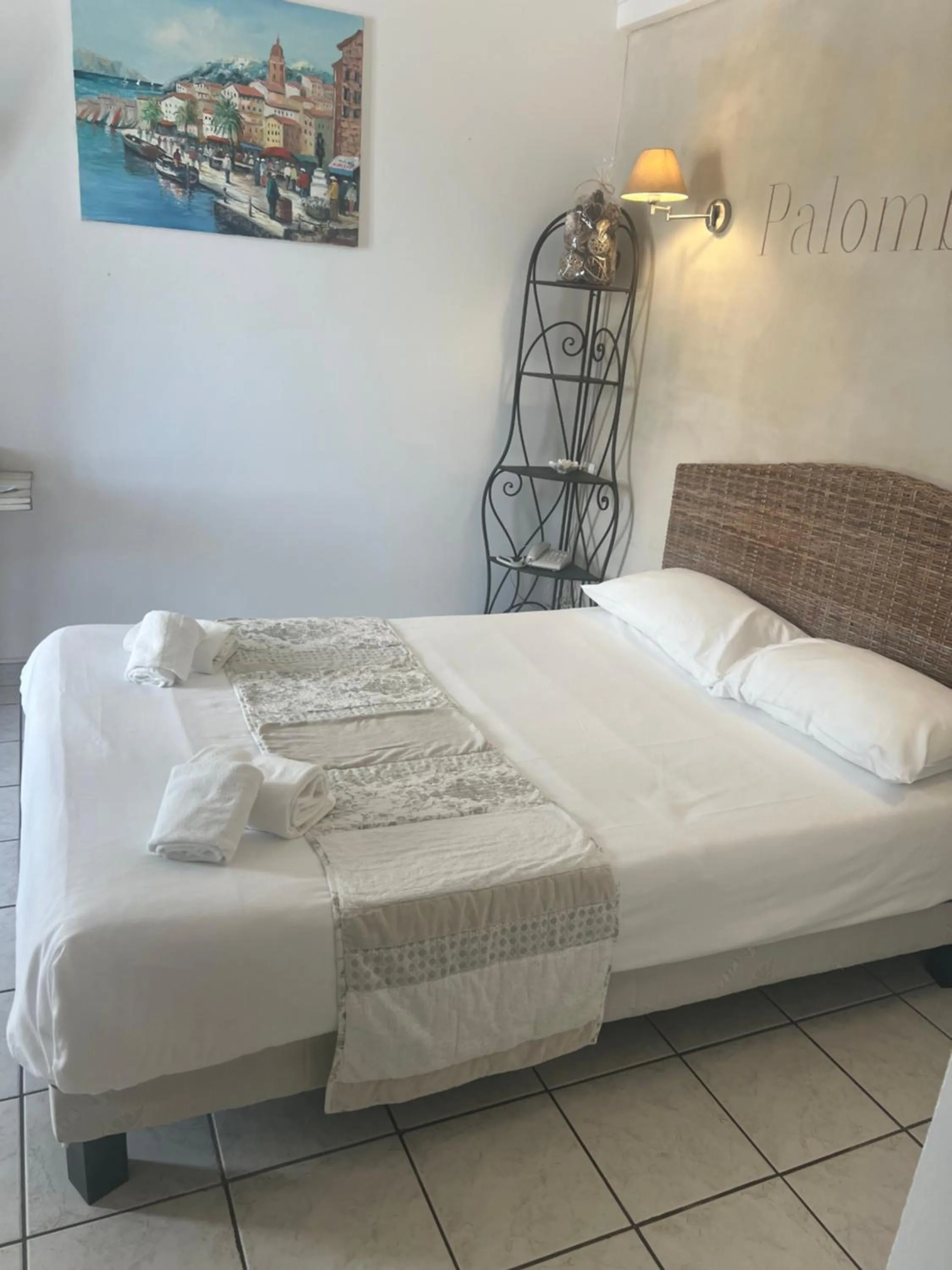 Bed in Hôtel Restaurant le Bellevue