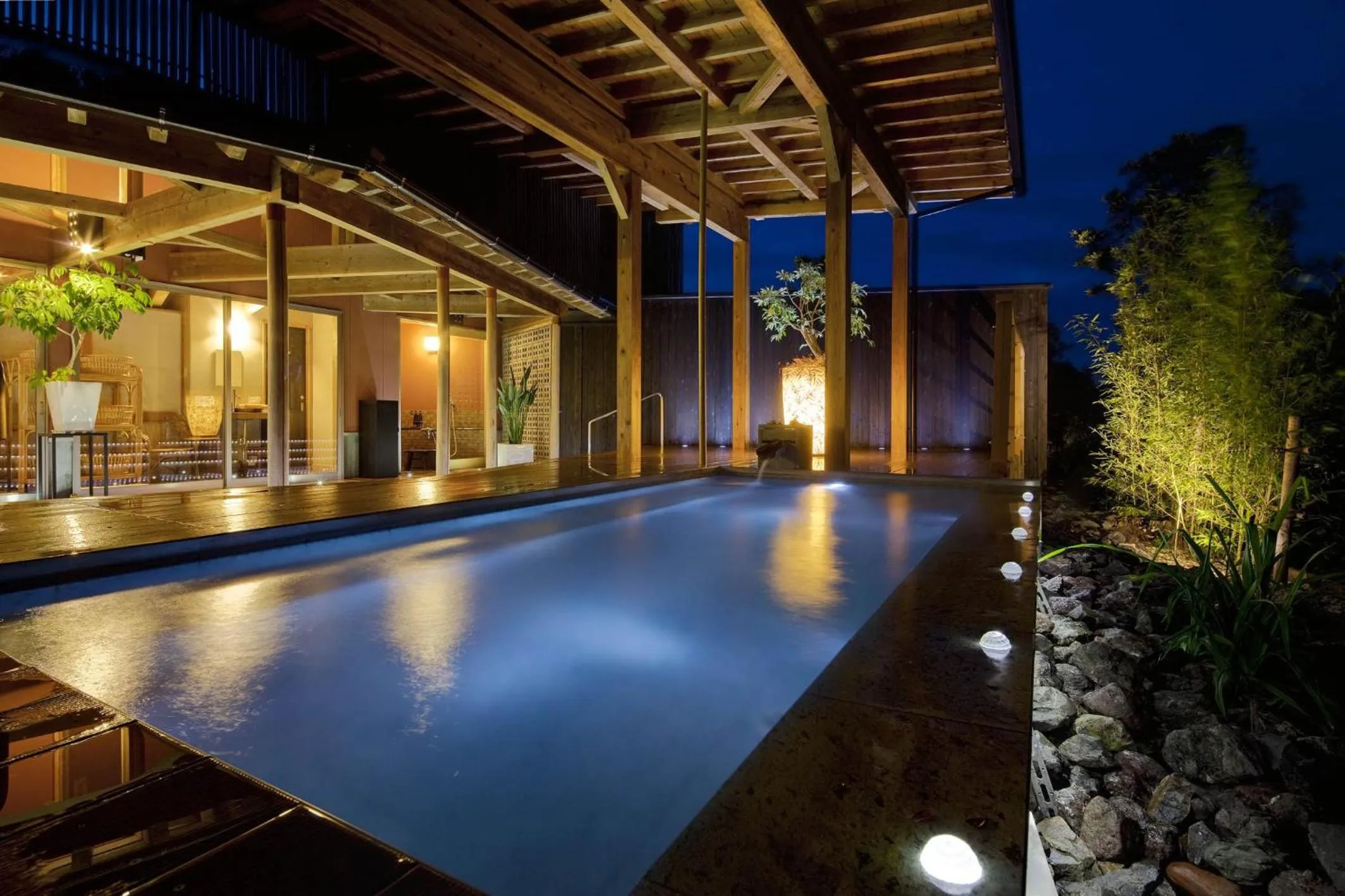 Open Air Bath in Teisho Basaratei