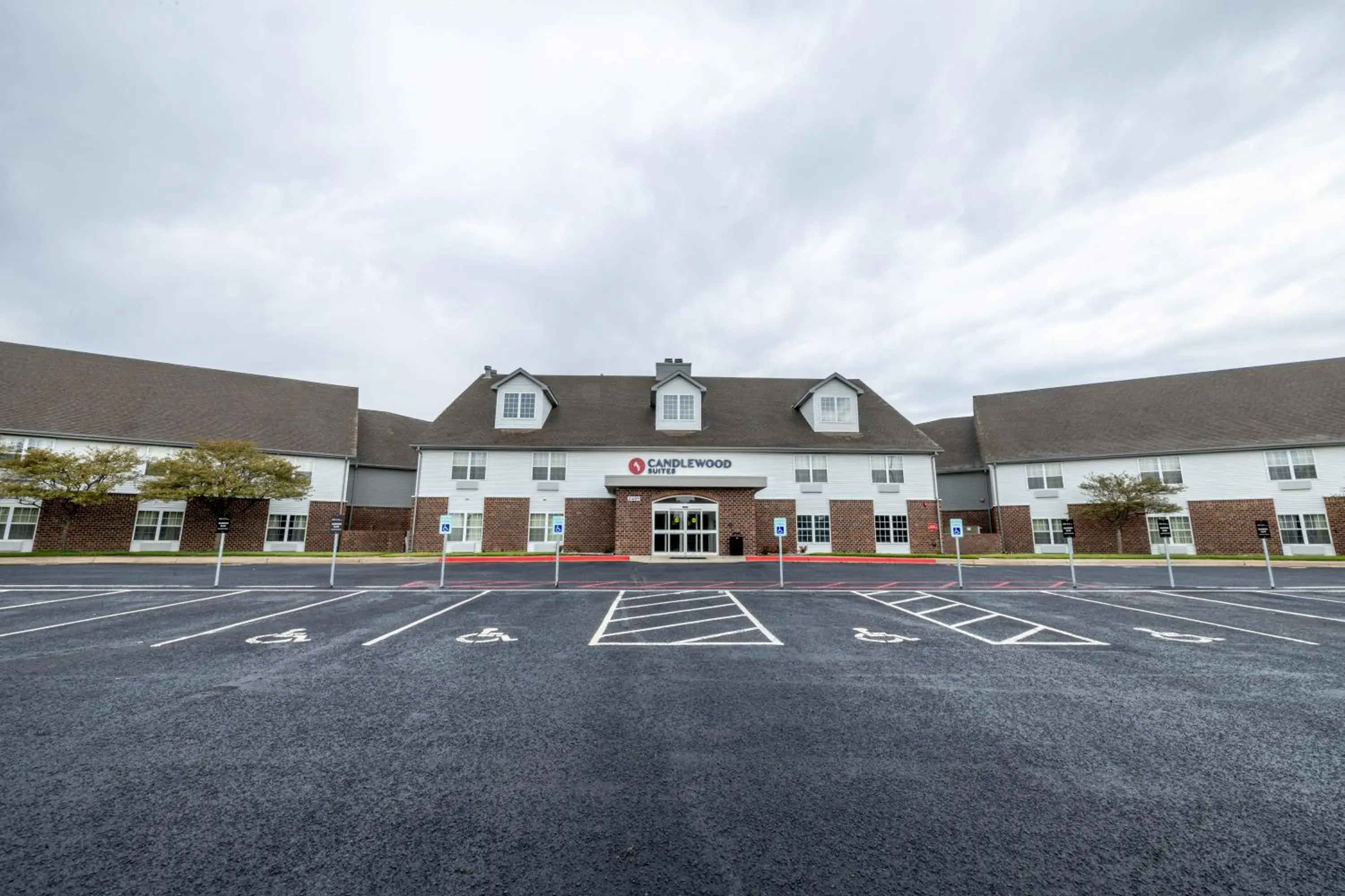 Property building in Candlewood Suites Wichita Northwest by IHG Property building in Candlewood Suites Wichita Northwest by IHG