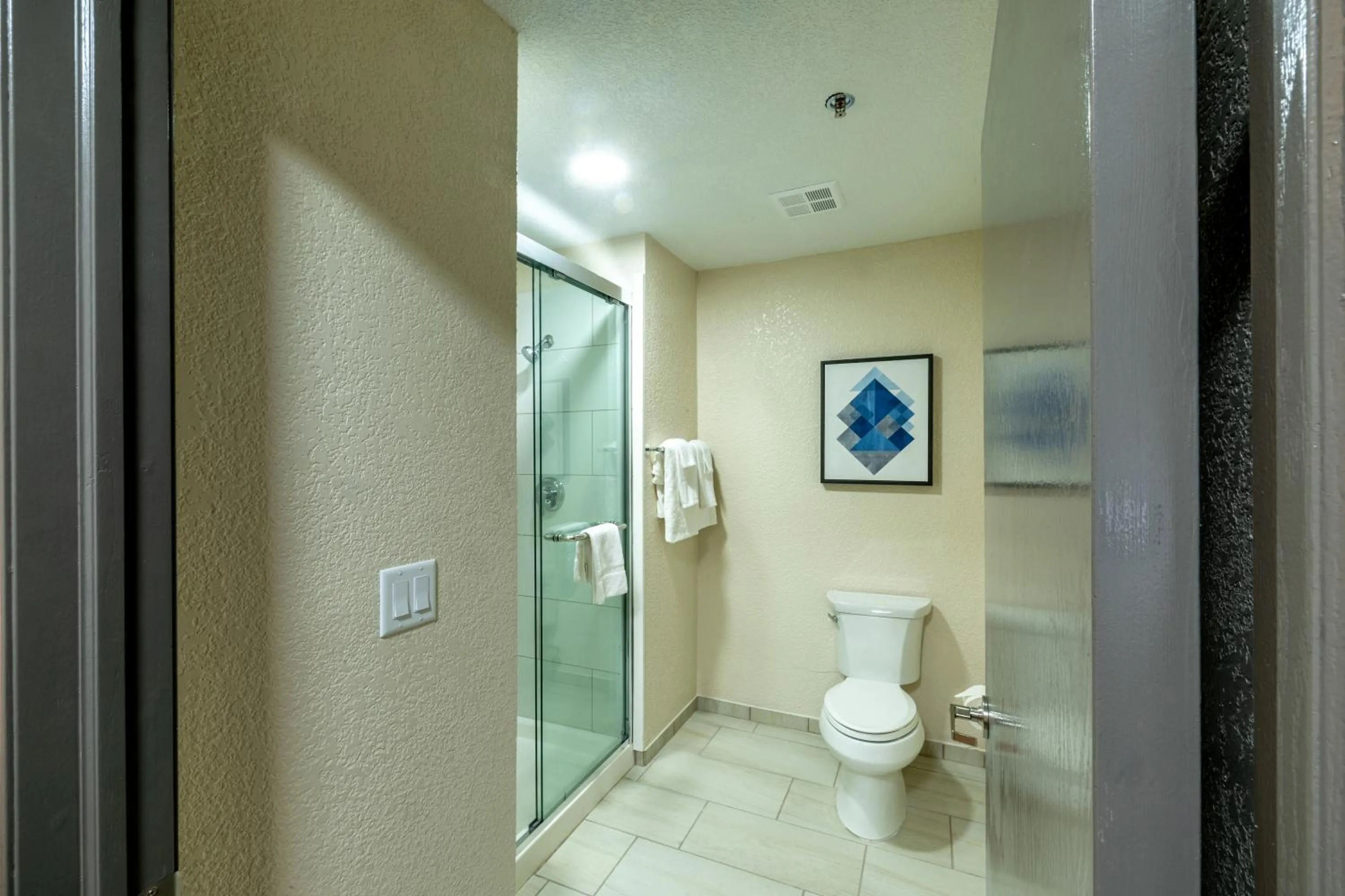Bathroom in Candlewood Suites Wichita Northwest by IHG