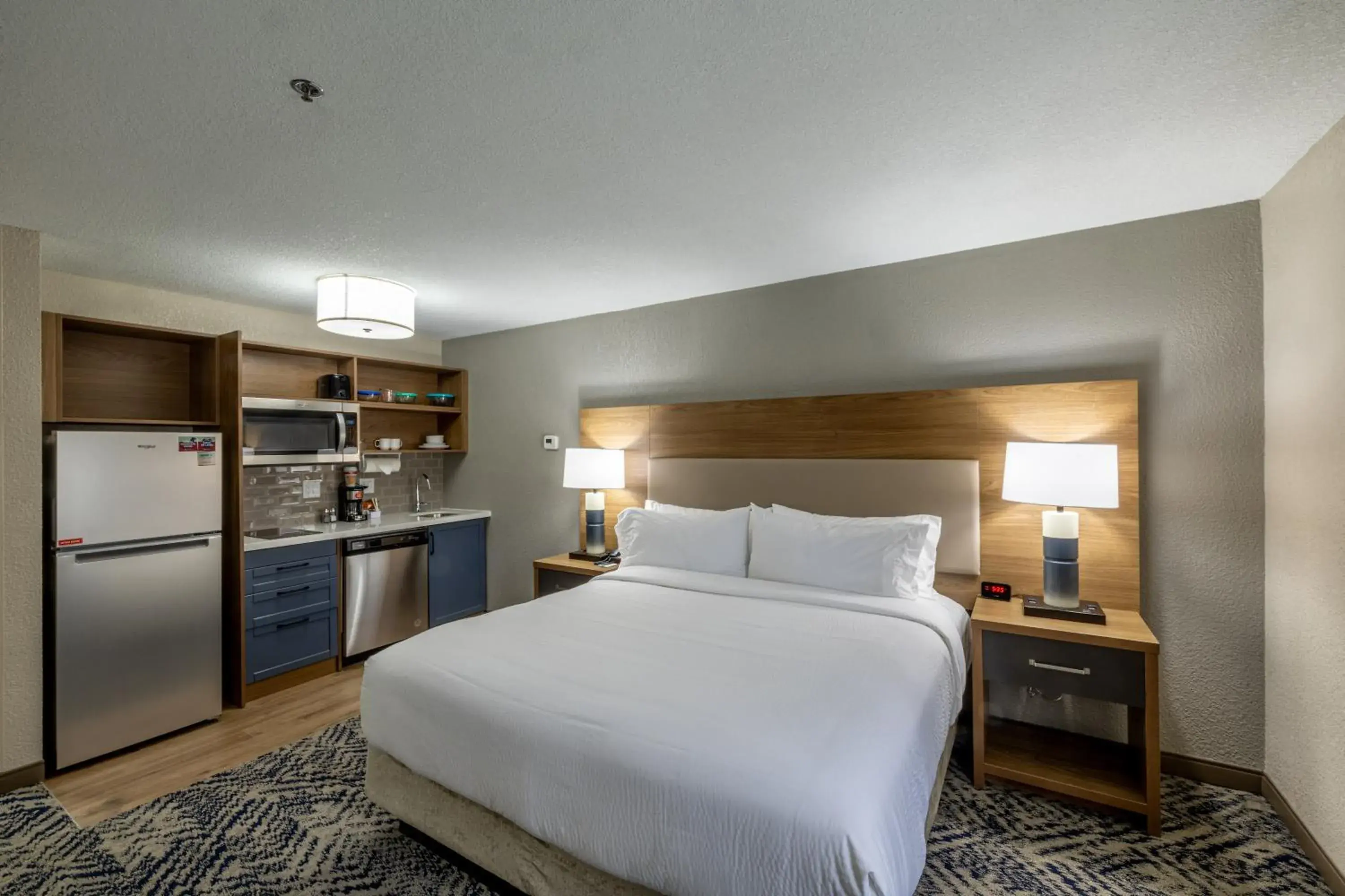 Bed in Candlewood Suites Wichita Northwest by IHG Bed in Candlewood Suites Wichita Northwest by IHG