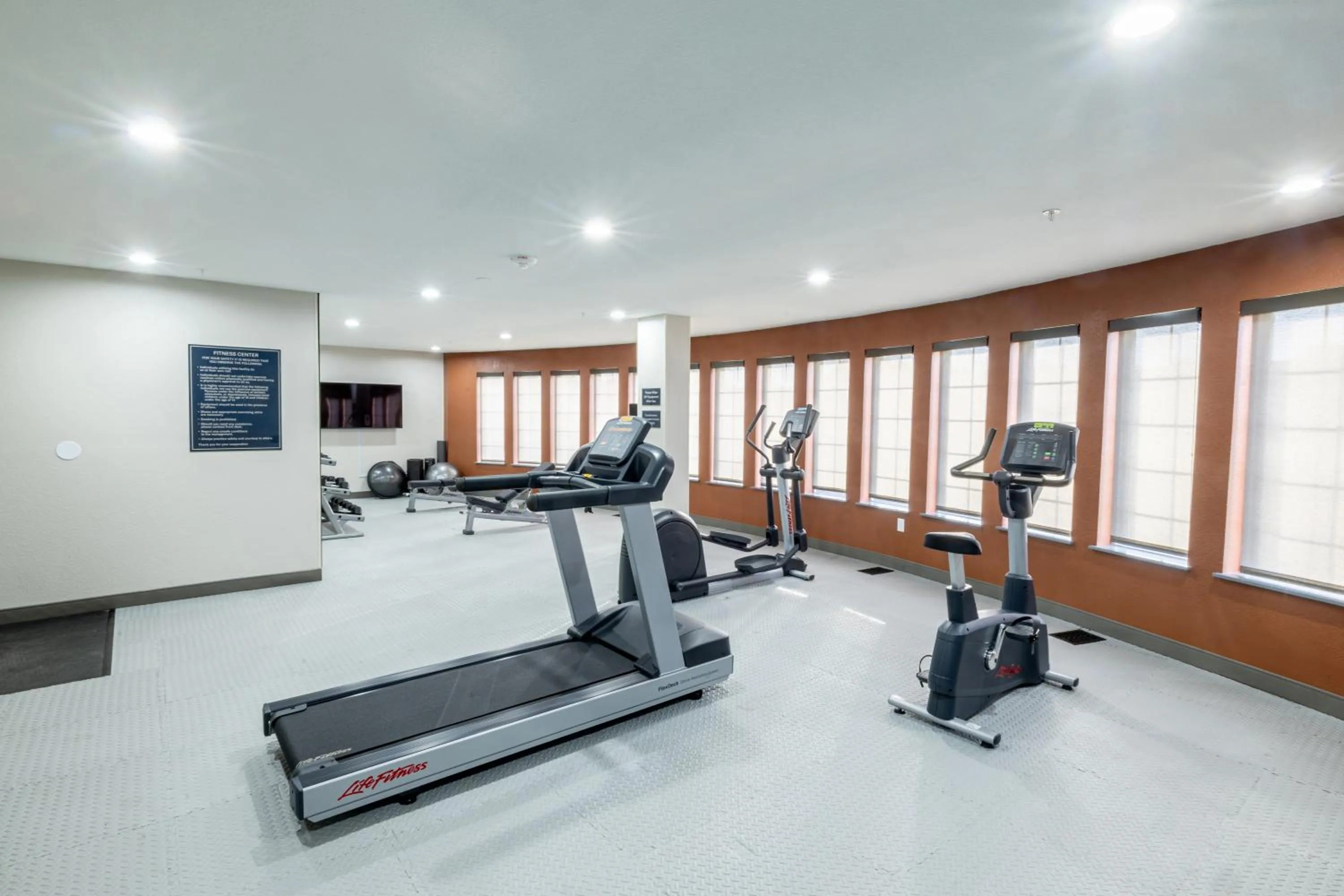 Fitness centre/facilities in Candlewood Suites Wichita Northwest by IHG