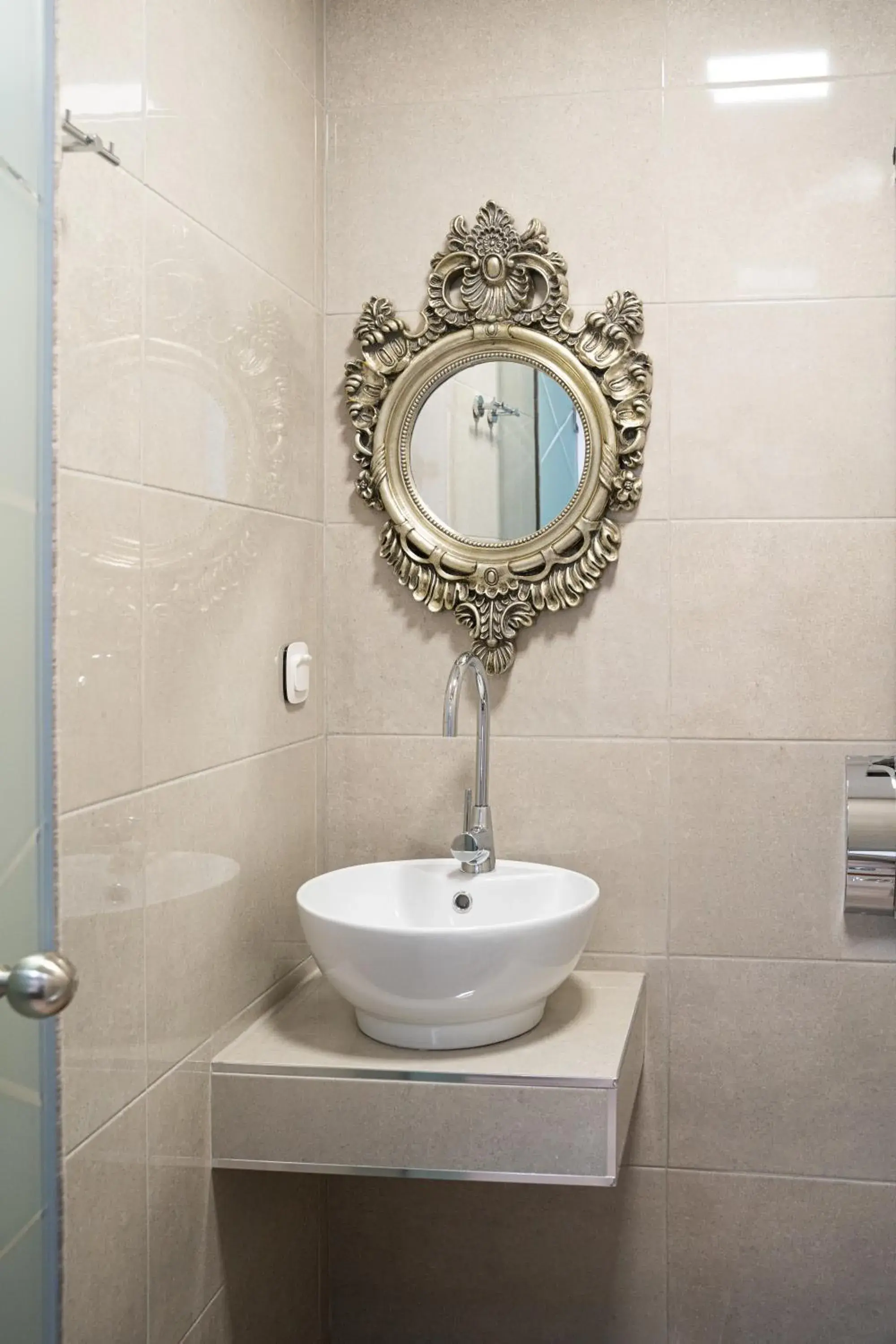 Bathroom in Olympus View Rooms Sauna & Spa Bathroom in Olympus View Rooms Sauna & Spa