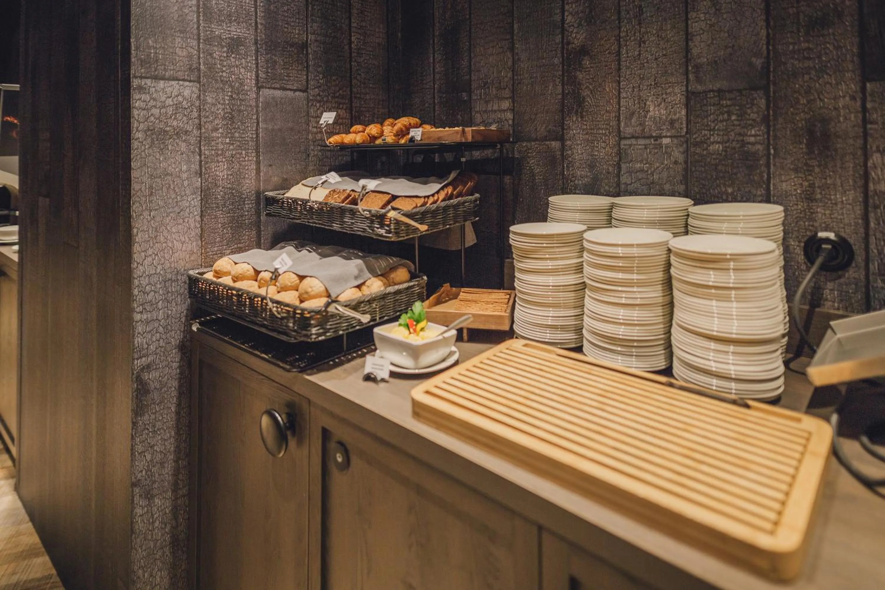 Continental breakfast in Metropol Spa Hotel