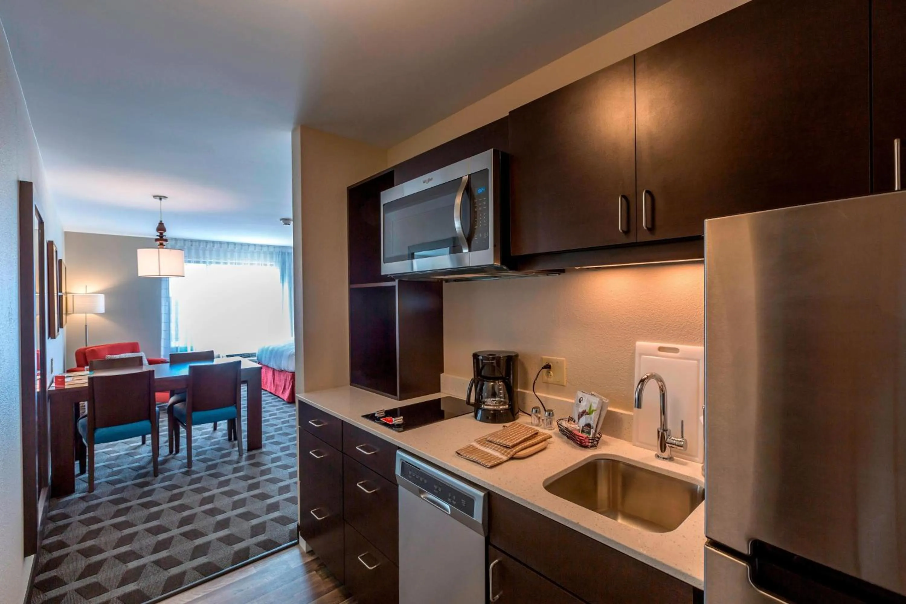 Kitchen or kitchenette in TownePlace Suites by Marriott Hopkinsville