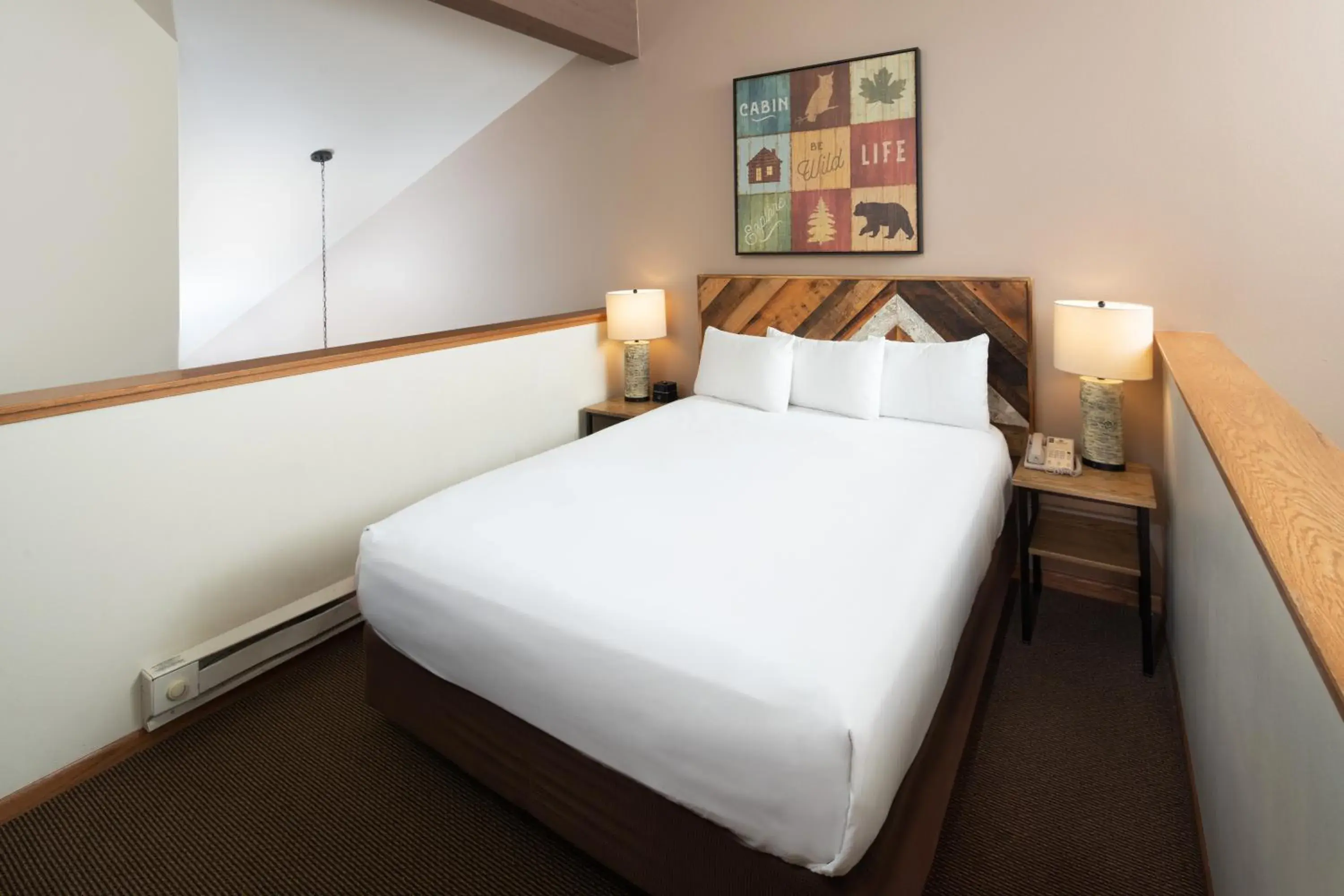 Bedroom, Bed in Timber Ridge Lodge and Waterpark Bedroom, Bed in Timber Ridge Lodge and Waterpark