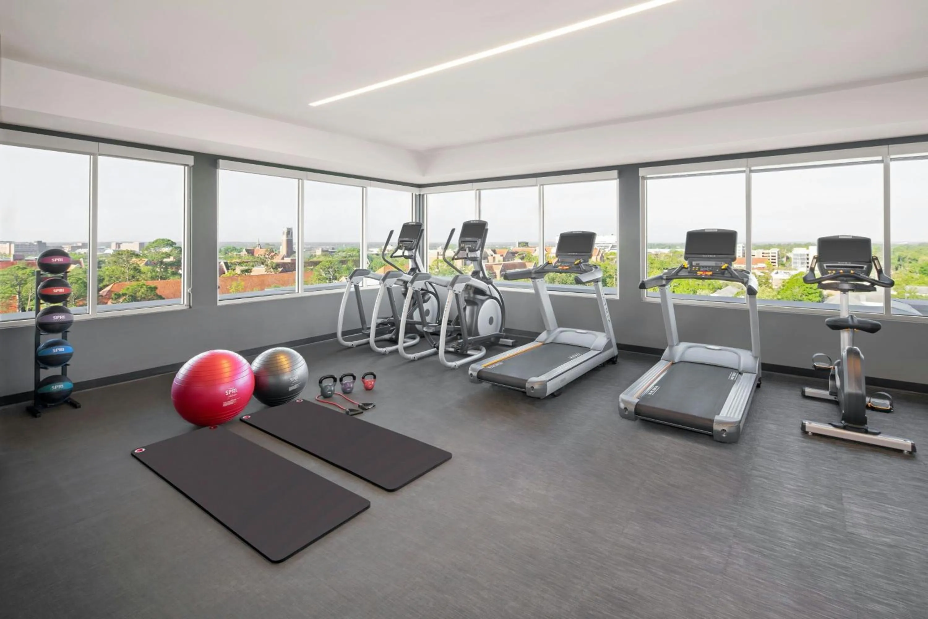 Fitness centre/facilities in AC Hotel by Marriott Gainesville Downtown