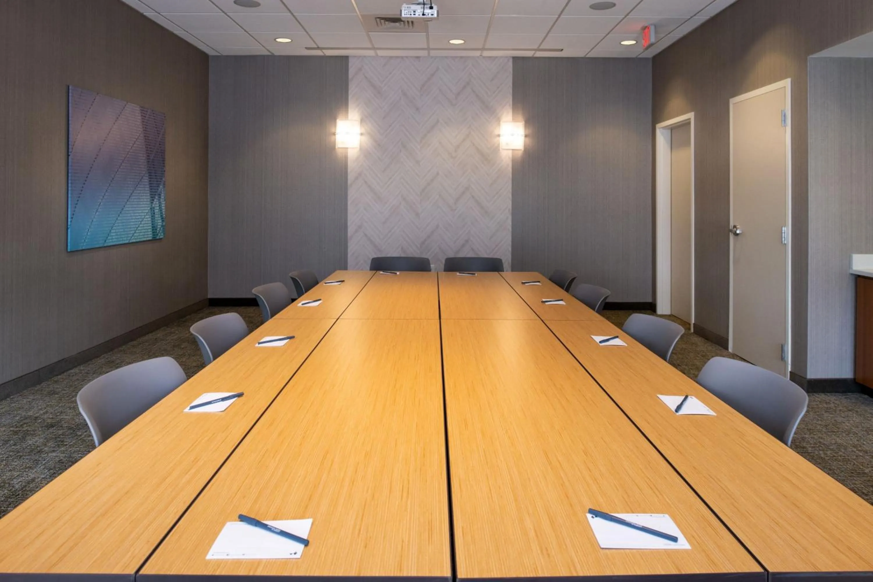 Meeting/conference room in SpringHill Suites by Marriott Greensboro Airport