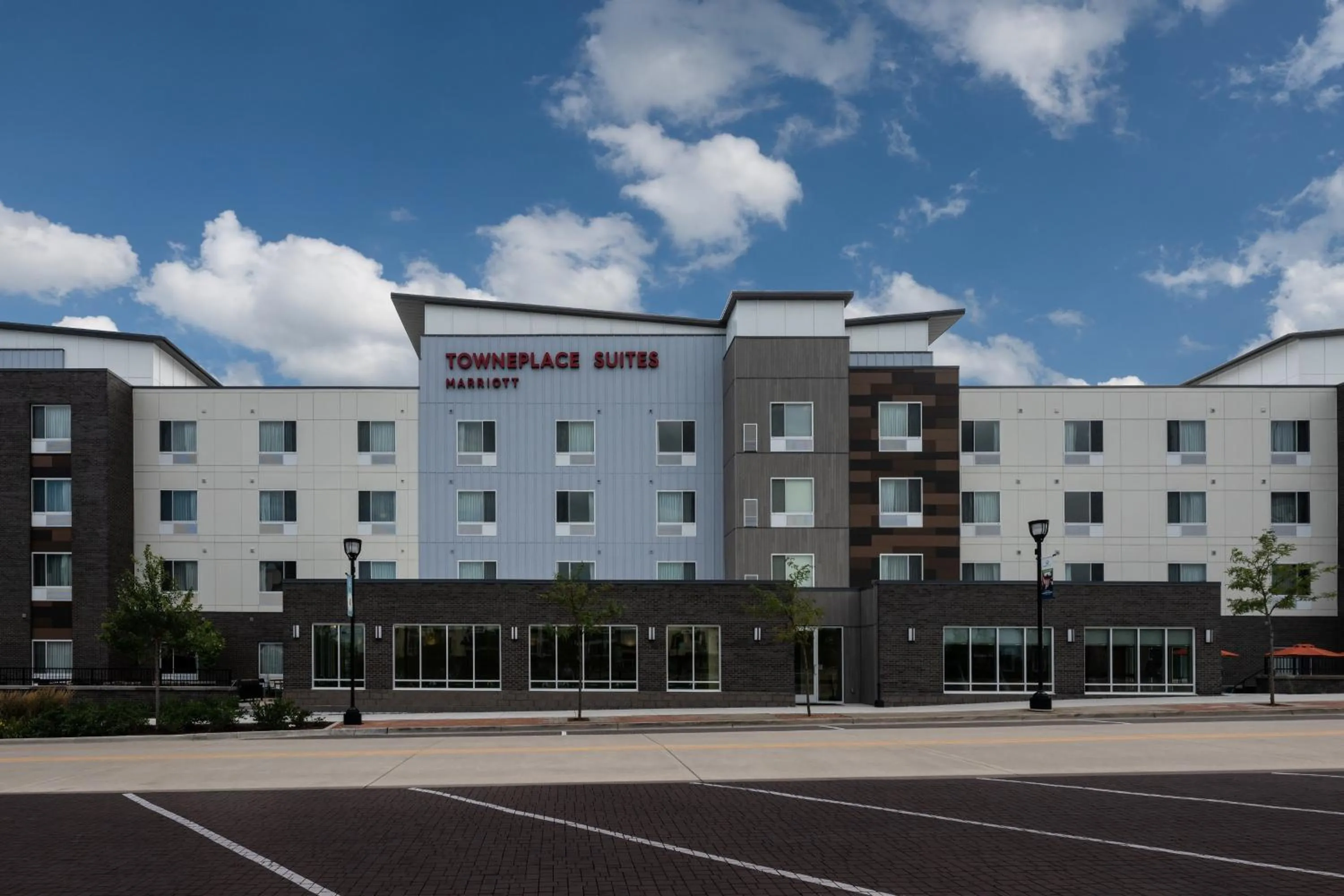 Property building in TownePlace Suites by Marriott Milwaukee Oak Creek