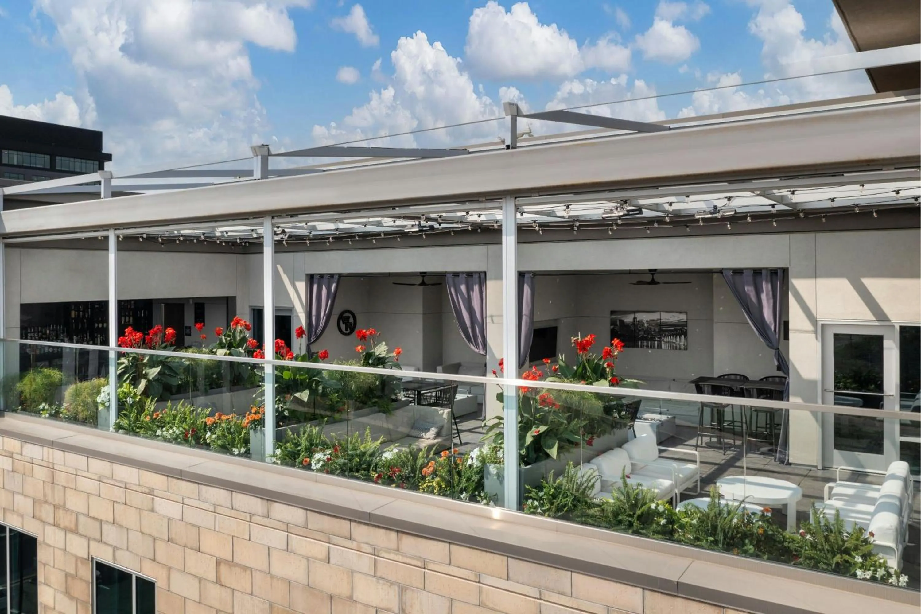 Lounge or bar in AC Hotel by Marriott Minneapolis West End