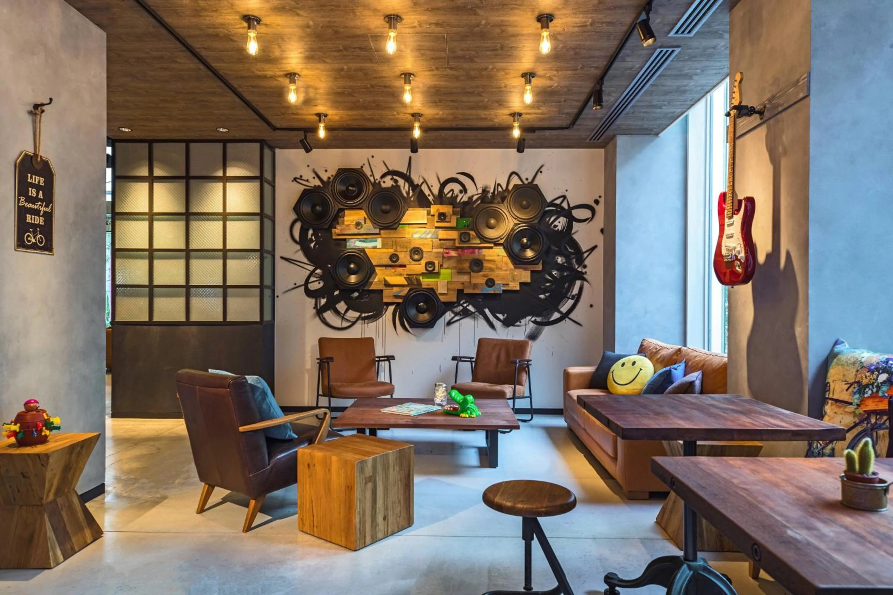 Lobby or reception in MOXY Osaka Honmachi