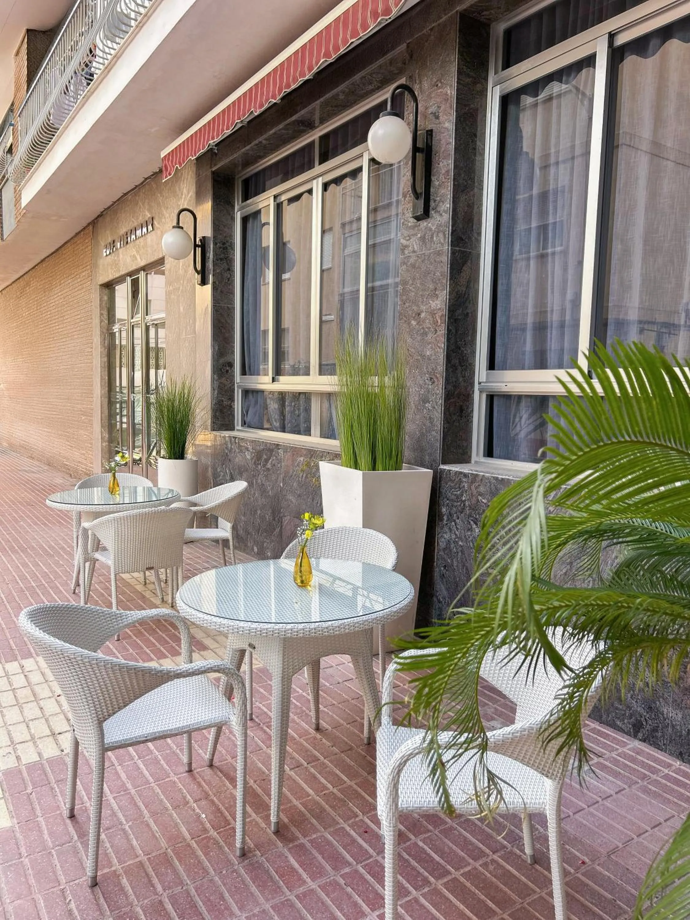 Communal lounge/ TV room in Hotel Primavera Benidorm