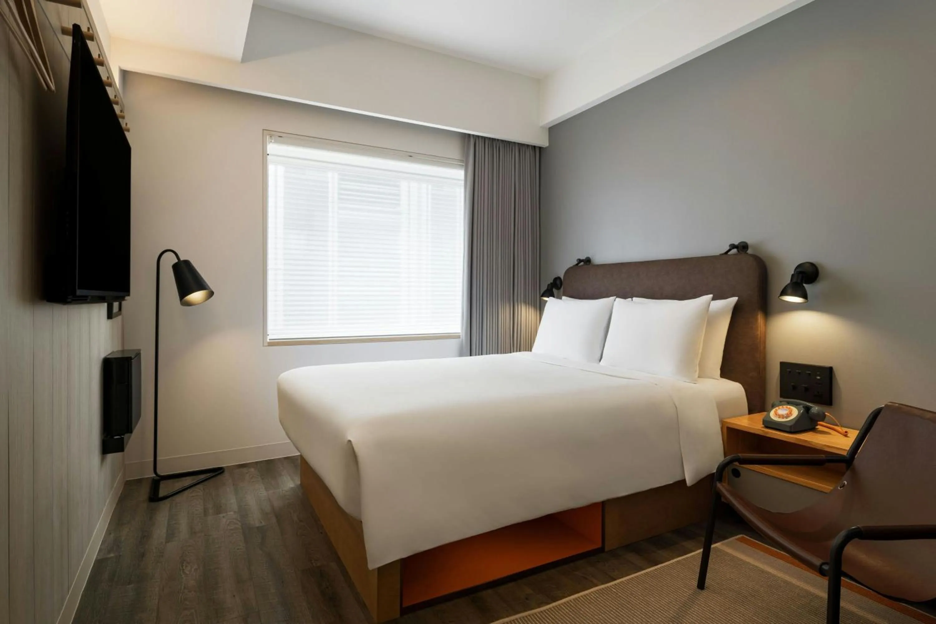 Photo of the whole room, Bed in MOXY Tokyo Kinshicho