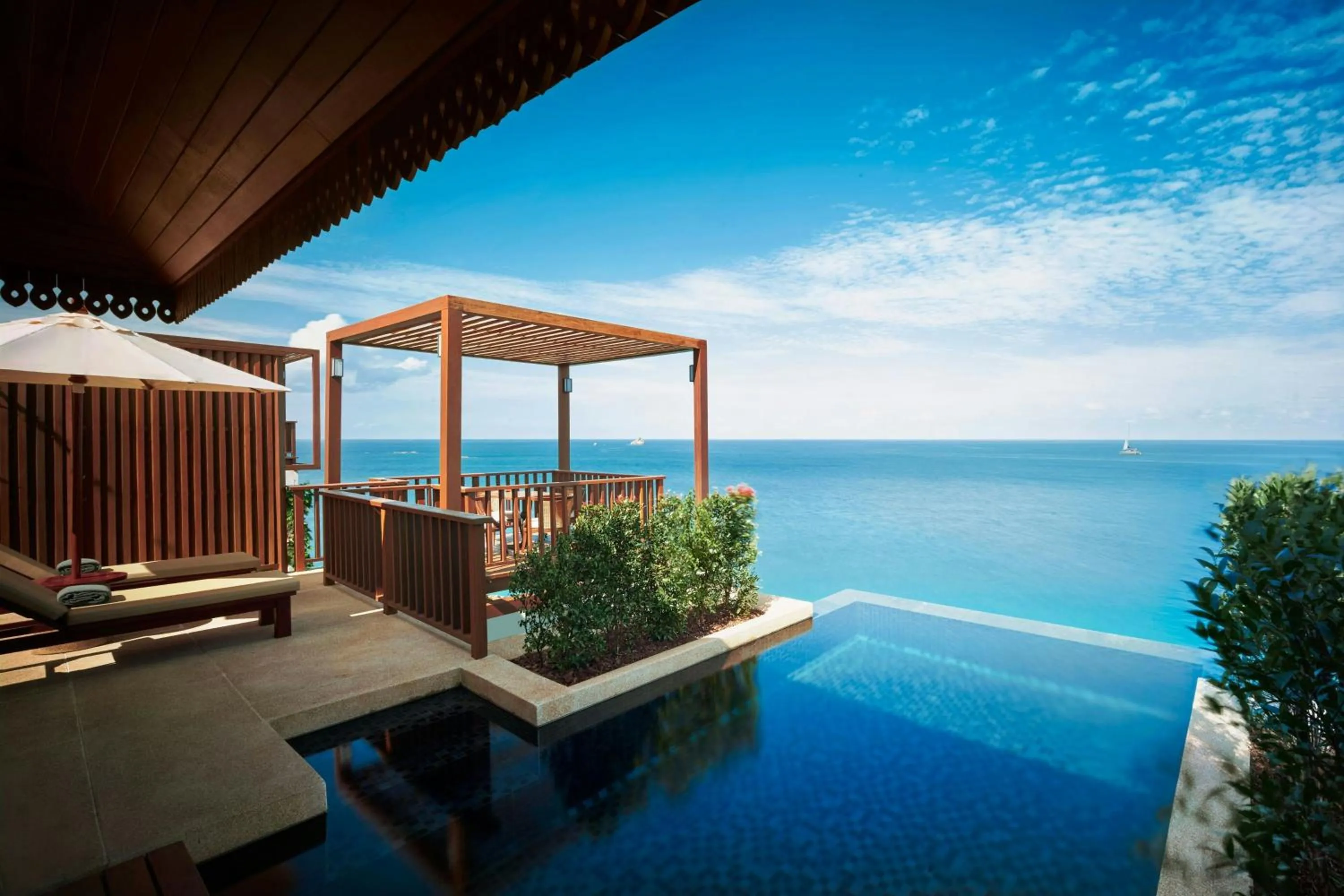 Swimming pool in The Ritz-Carlton, Koh Samui
