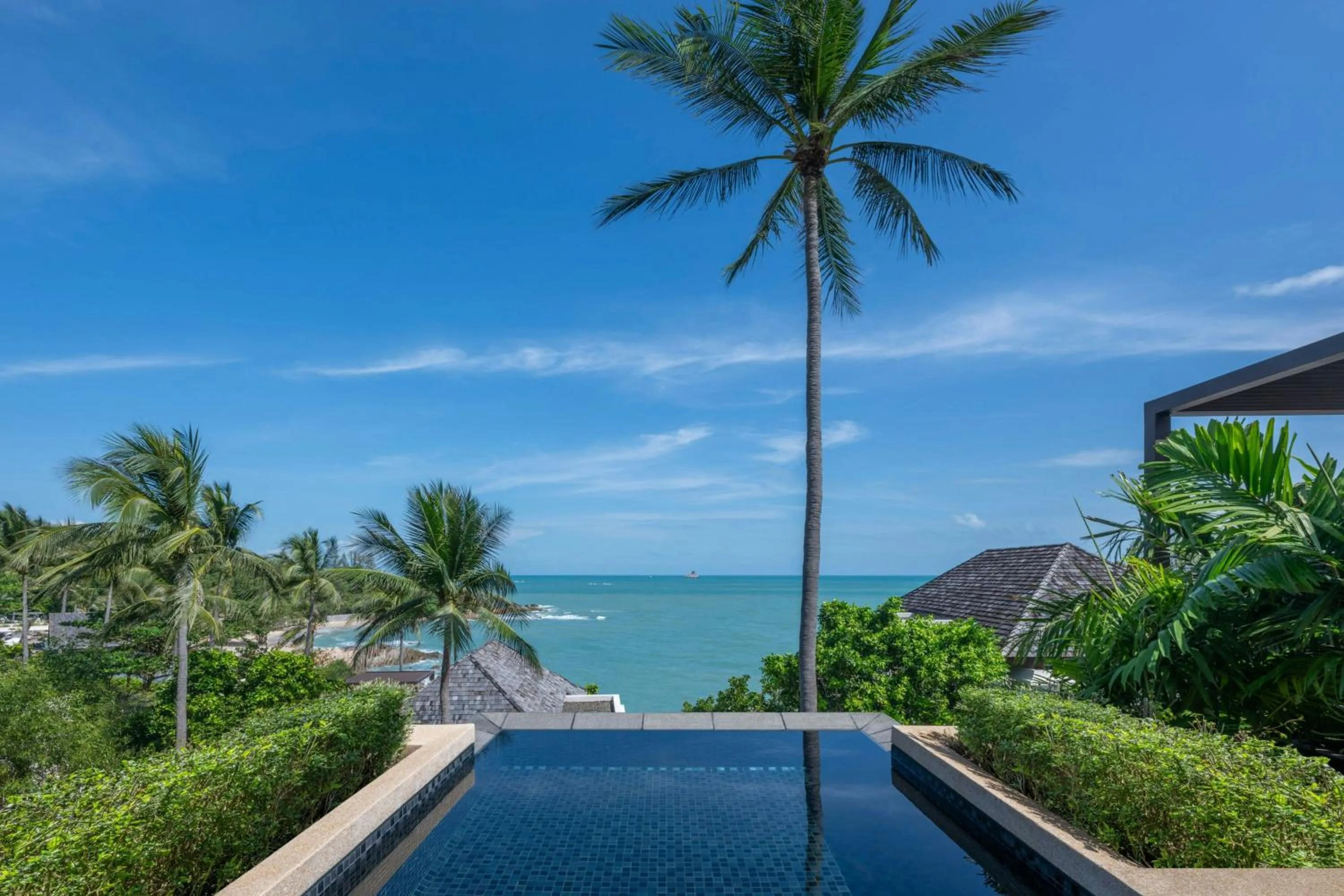Swimming pool in The Ritz-Carlton, Koh Samui
