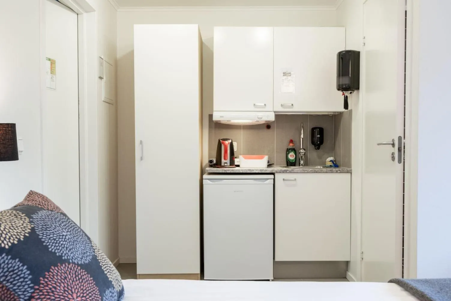 Kitchen or kitchenette in EttSmart Hotell