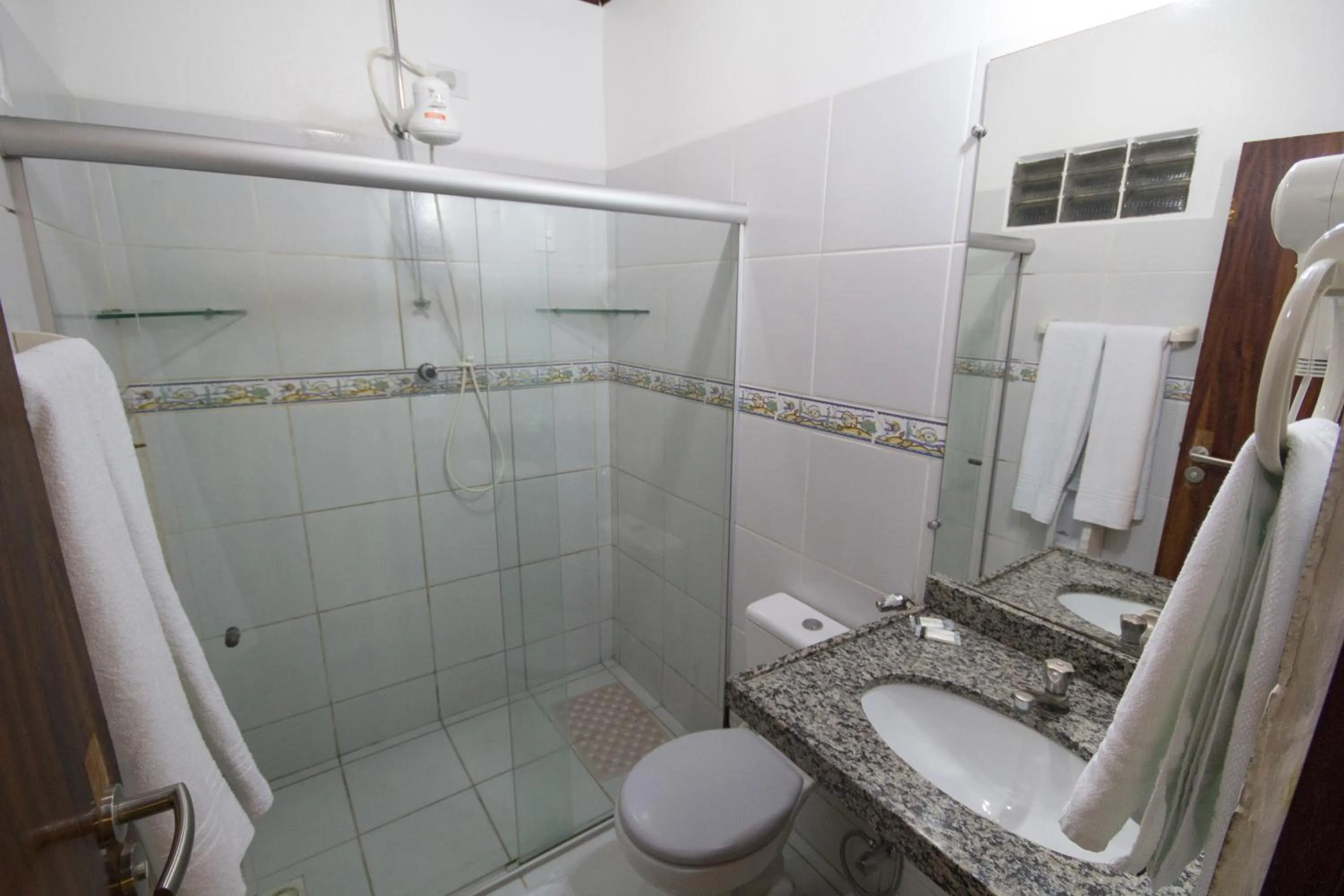 Bathroom in Pousada Shalom Beach