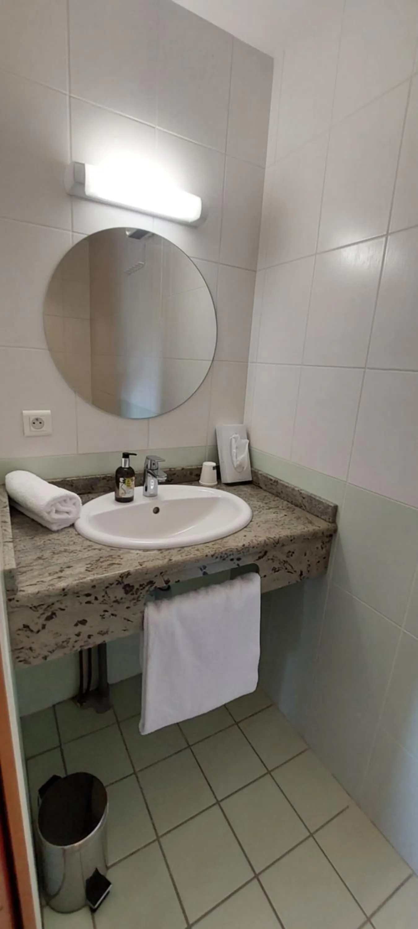 Logis Hotel Restaurant Le Cygne