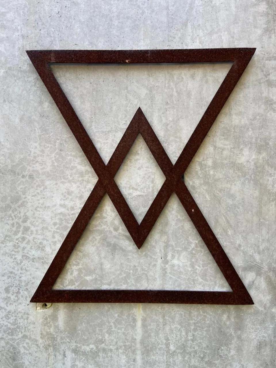 Property logo or sign in Amor Rooms