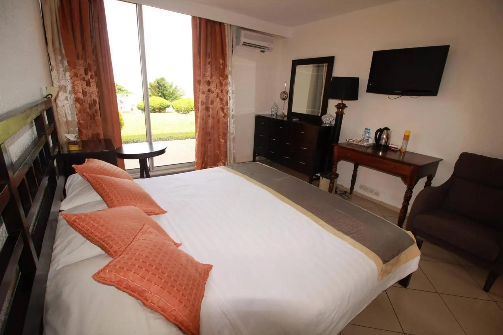 Bed in Retaj Moroni Bed in Retaj Moroni