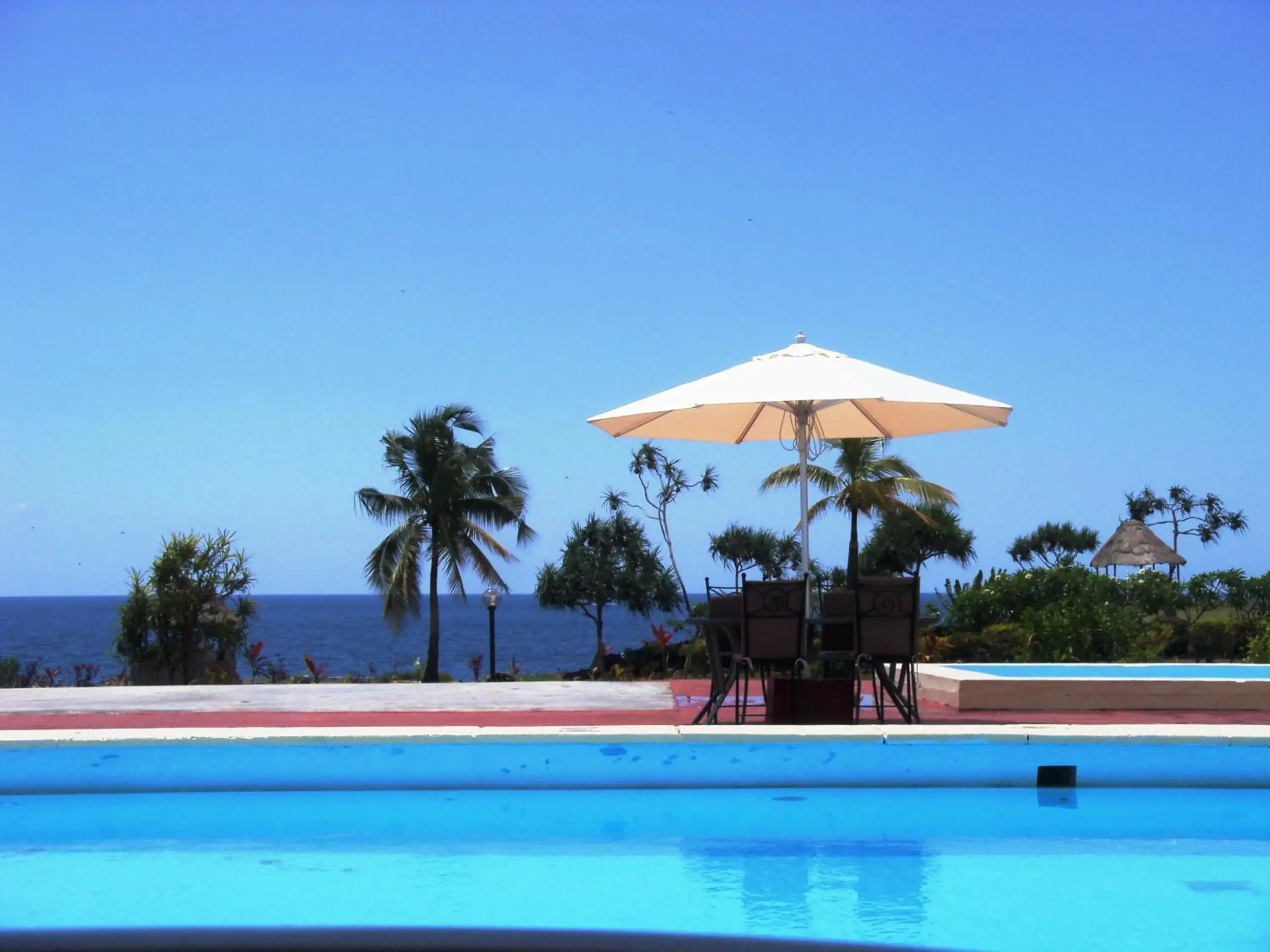 Pool view in Retaj Moroni Pool view in Retaj Moroni