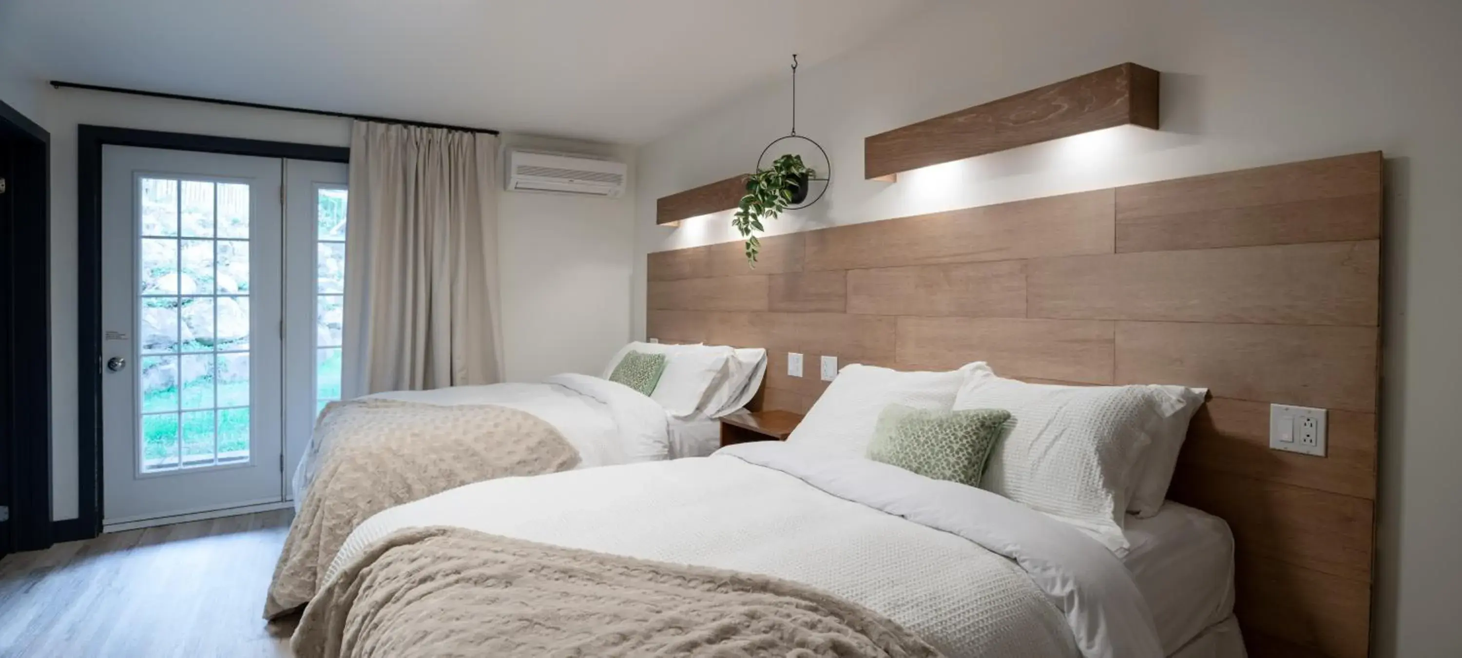 Quadruple Room with Terrace - single occupancy in Le Relais des Hautes Gorges Quadruple Room with Terrace - single occupancy in Le Relais des Hautes Gorges