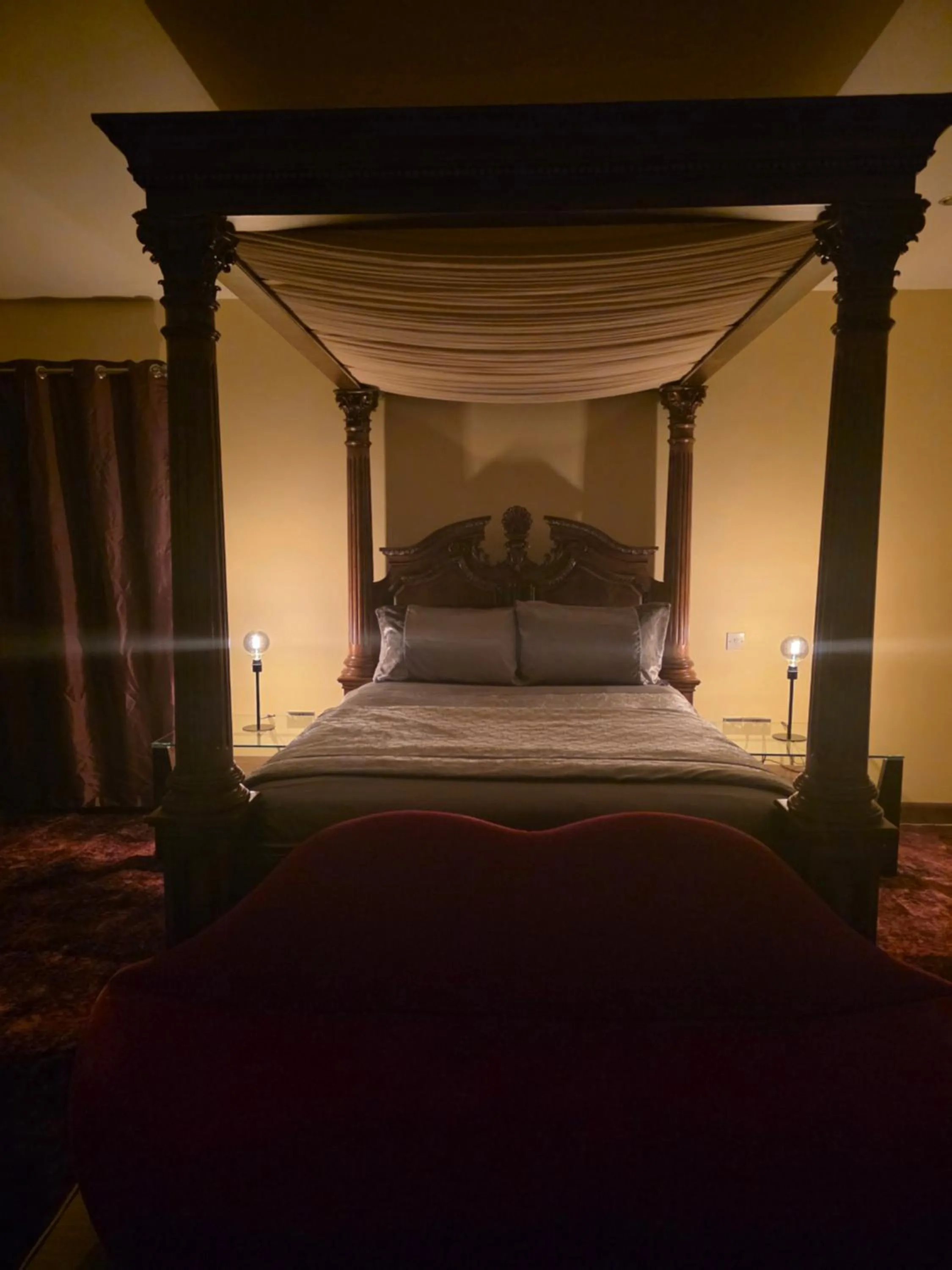 Bed in Moorepark West House