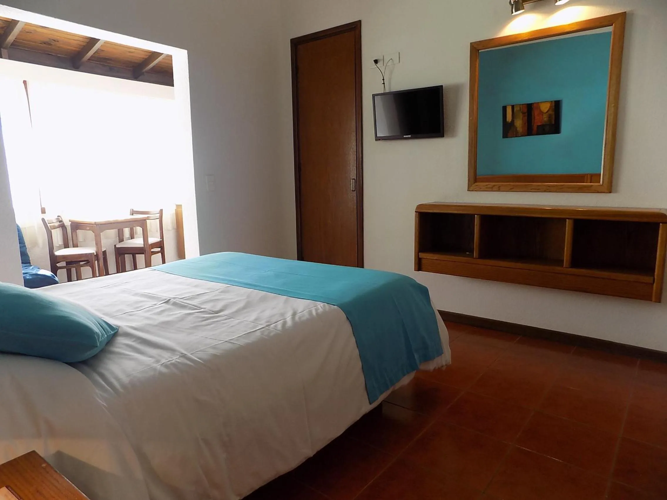 TV and multimedia, Bed in Hotel Concorde