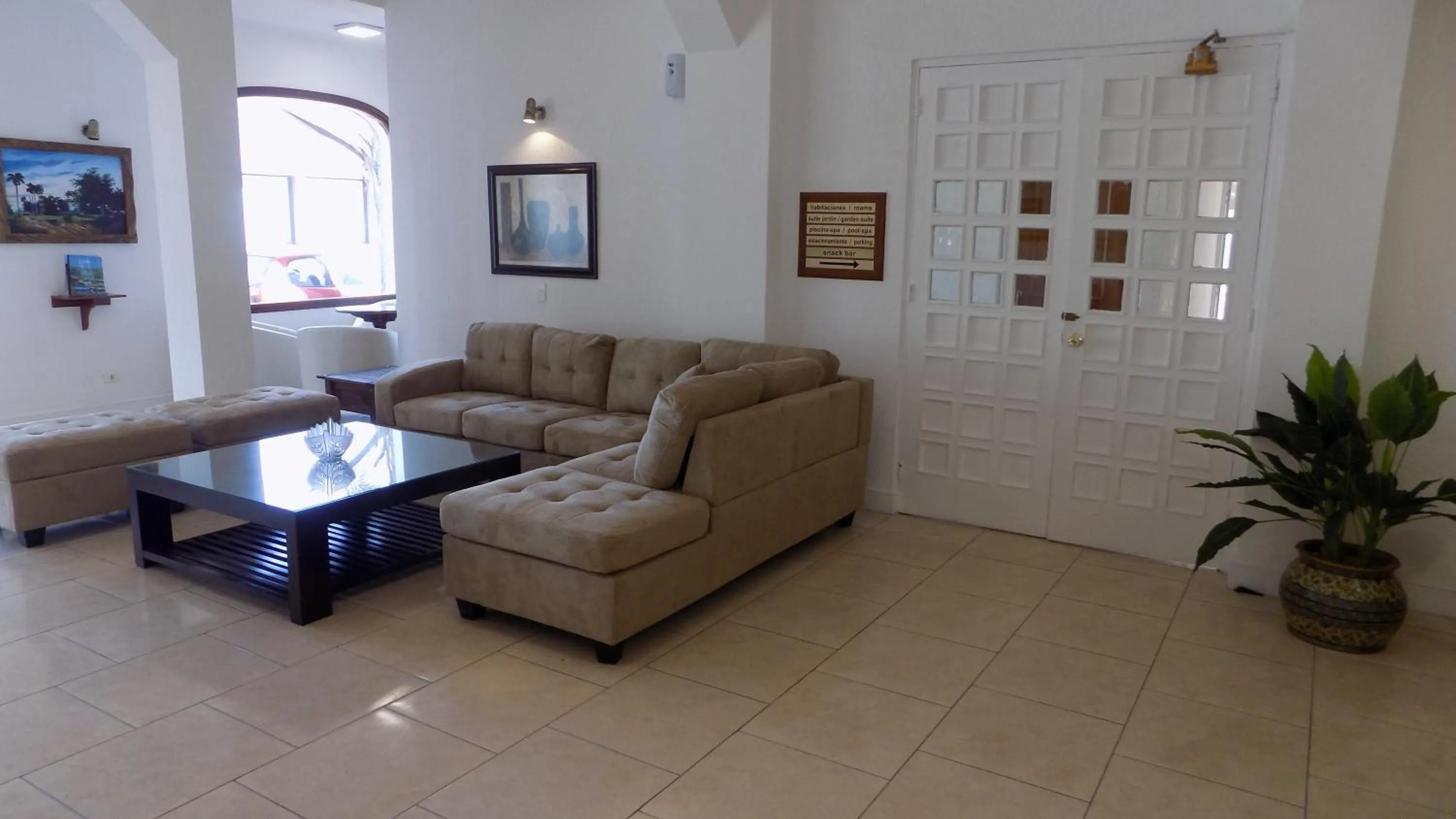 Living room in Hotel Concorde