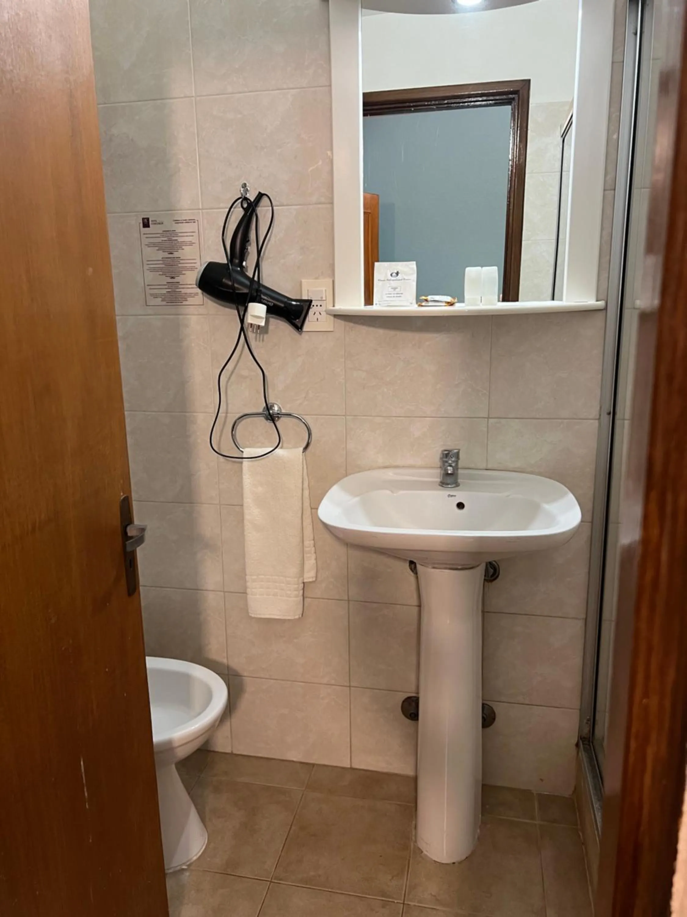 Bathroom in Hotel Concorde