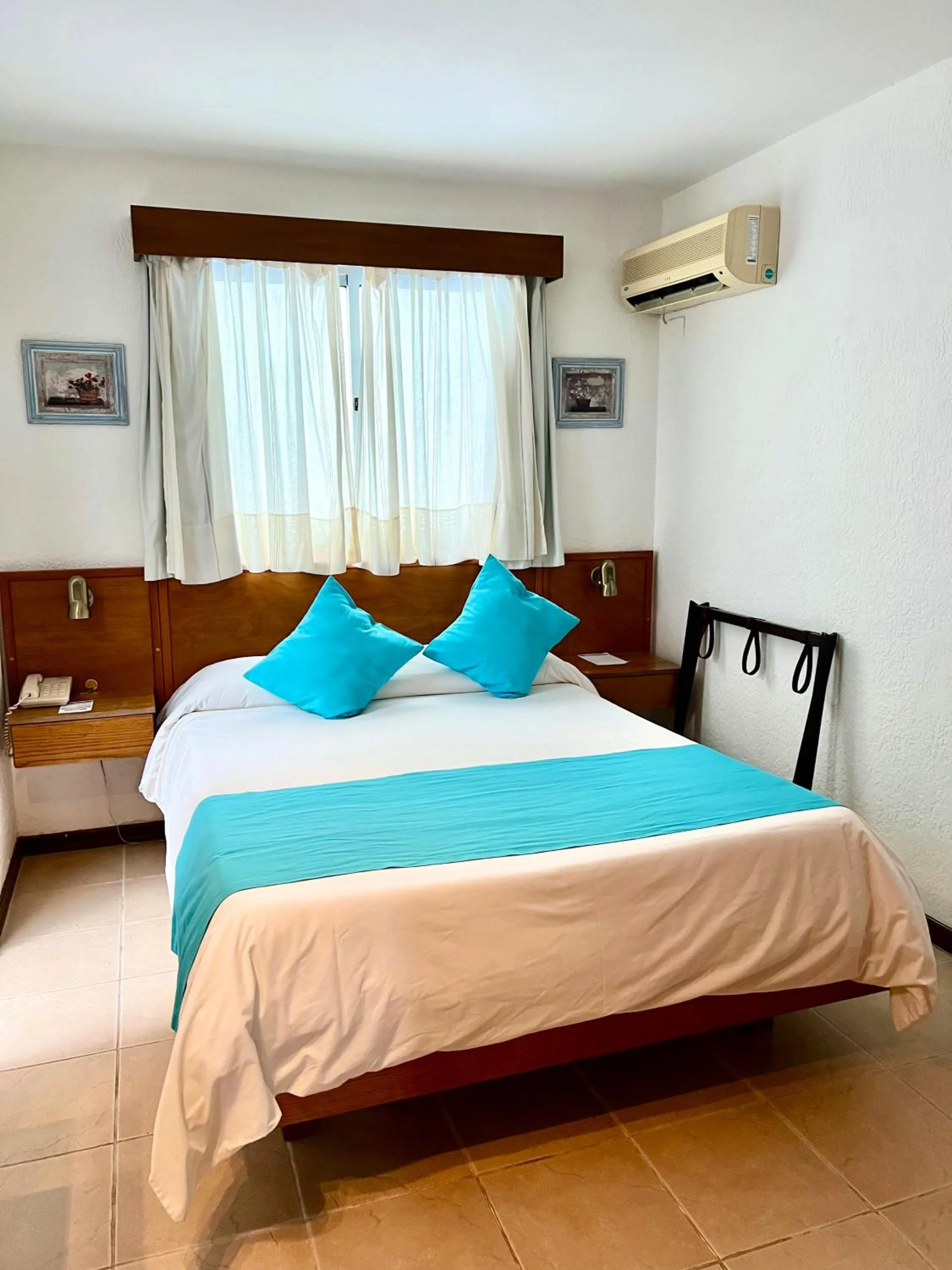 Bed in Hotel Concorde