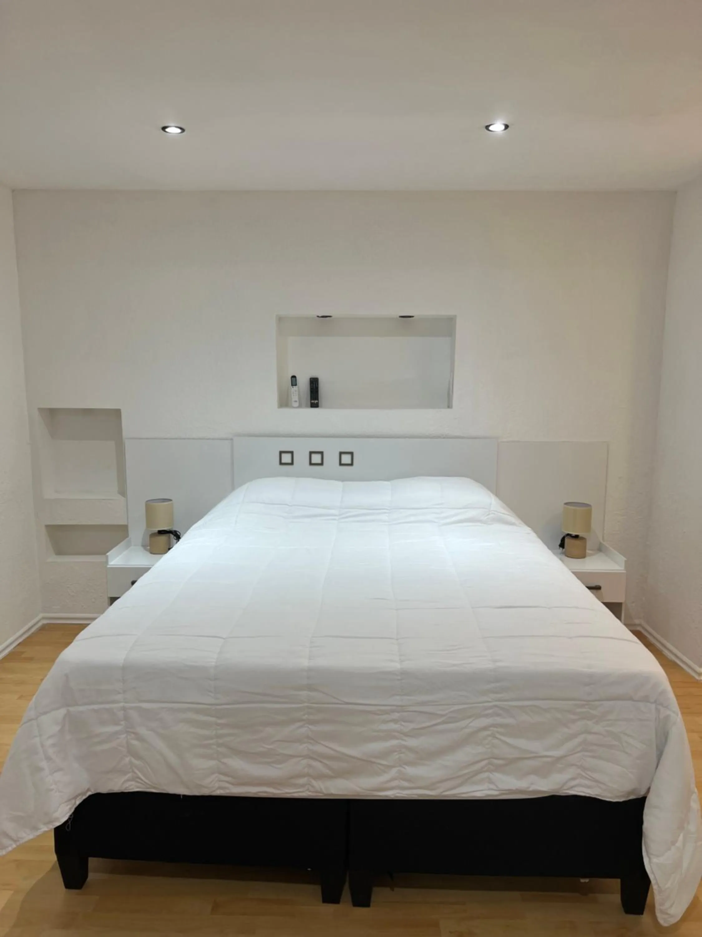 Bed in Hotel Concorde