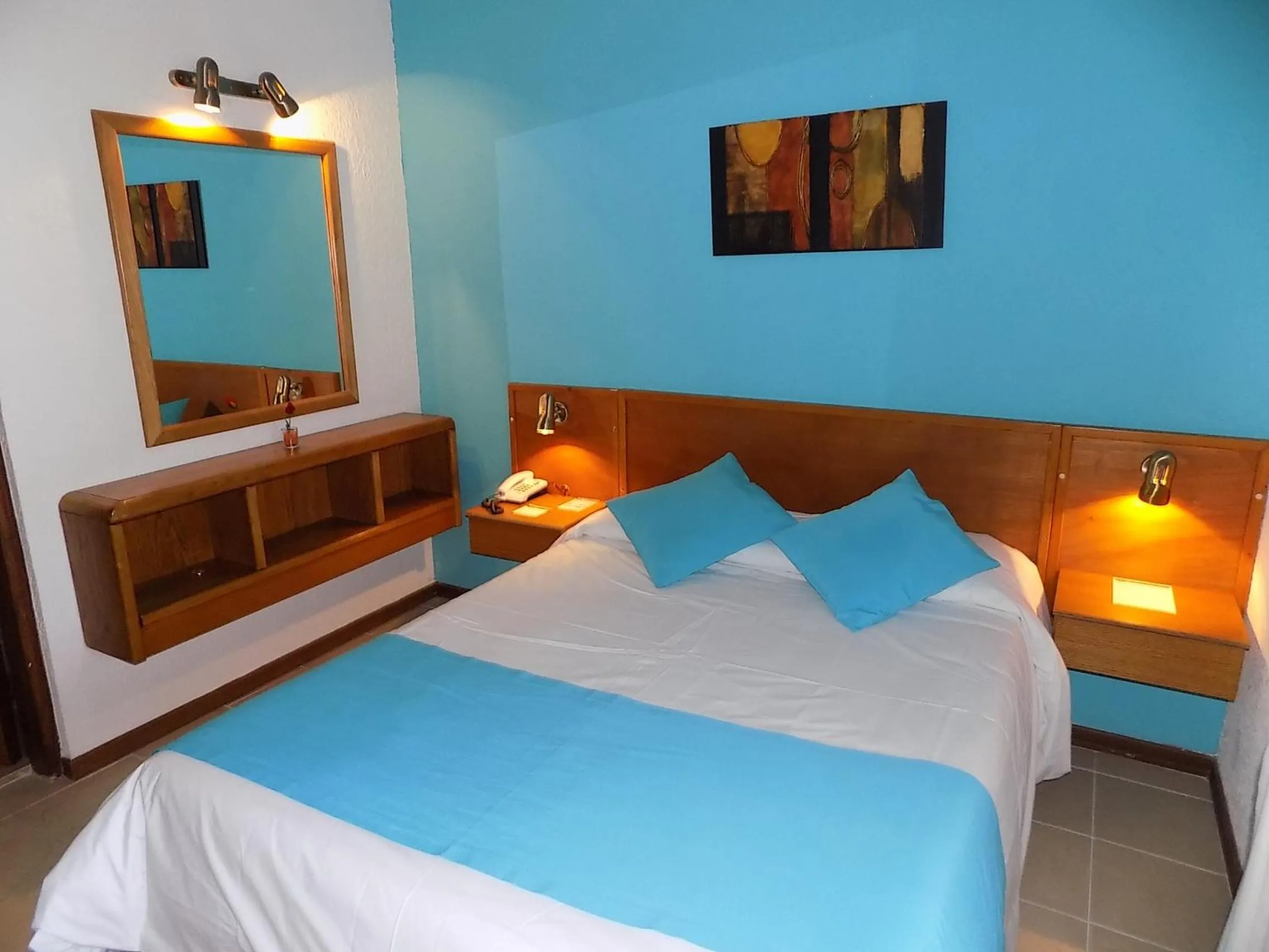 Photo of the whole room, Bed in Hotel Concorde