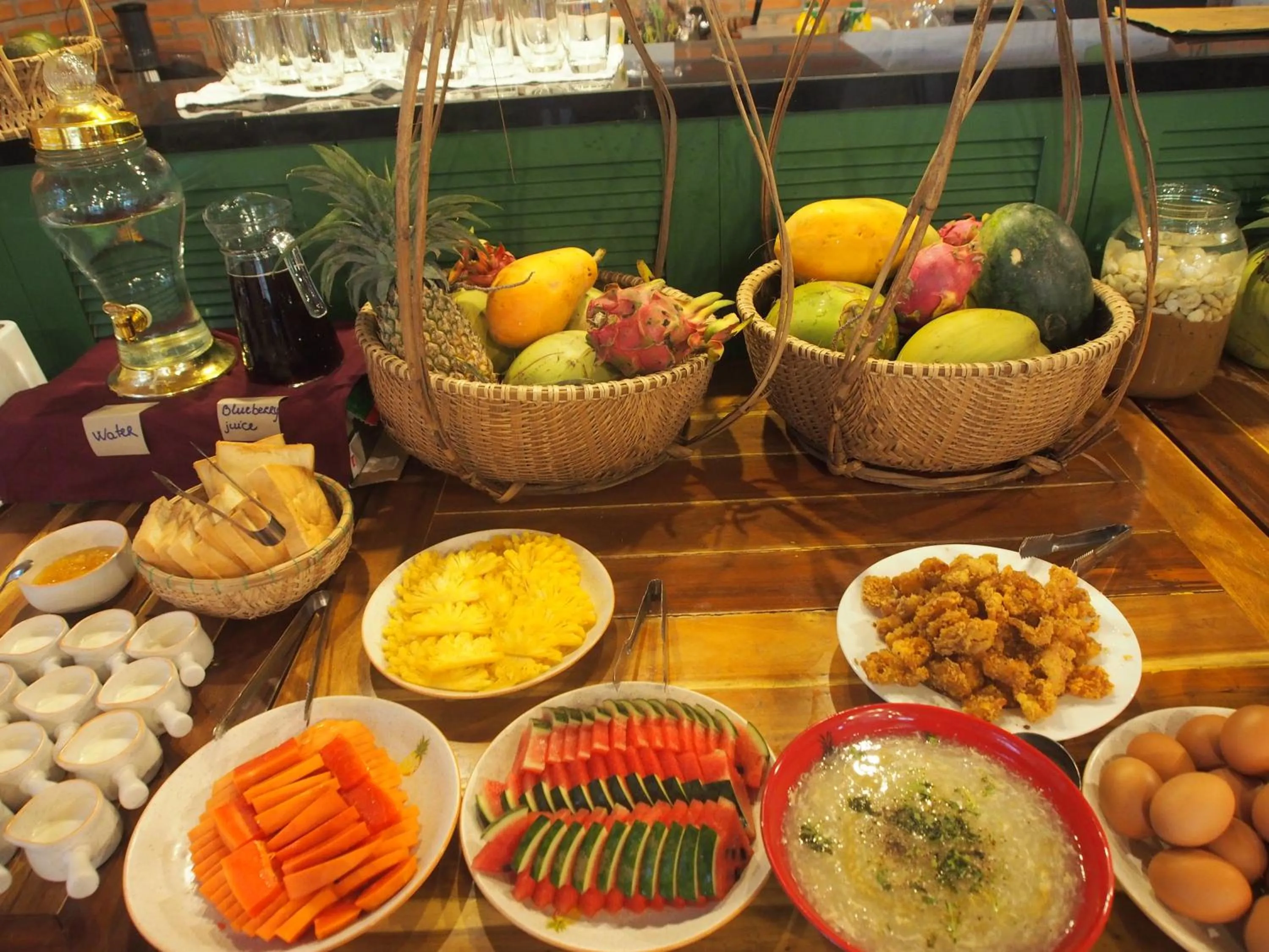 Food and drinks in Hula Hula Seafront Phu Quoc