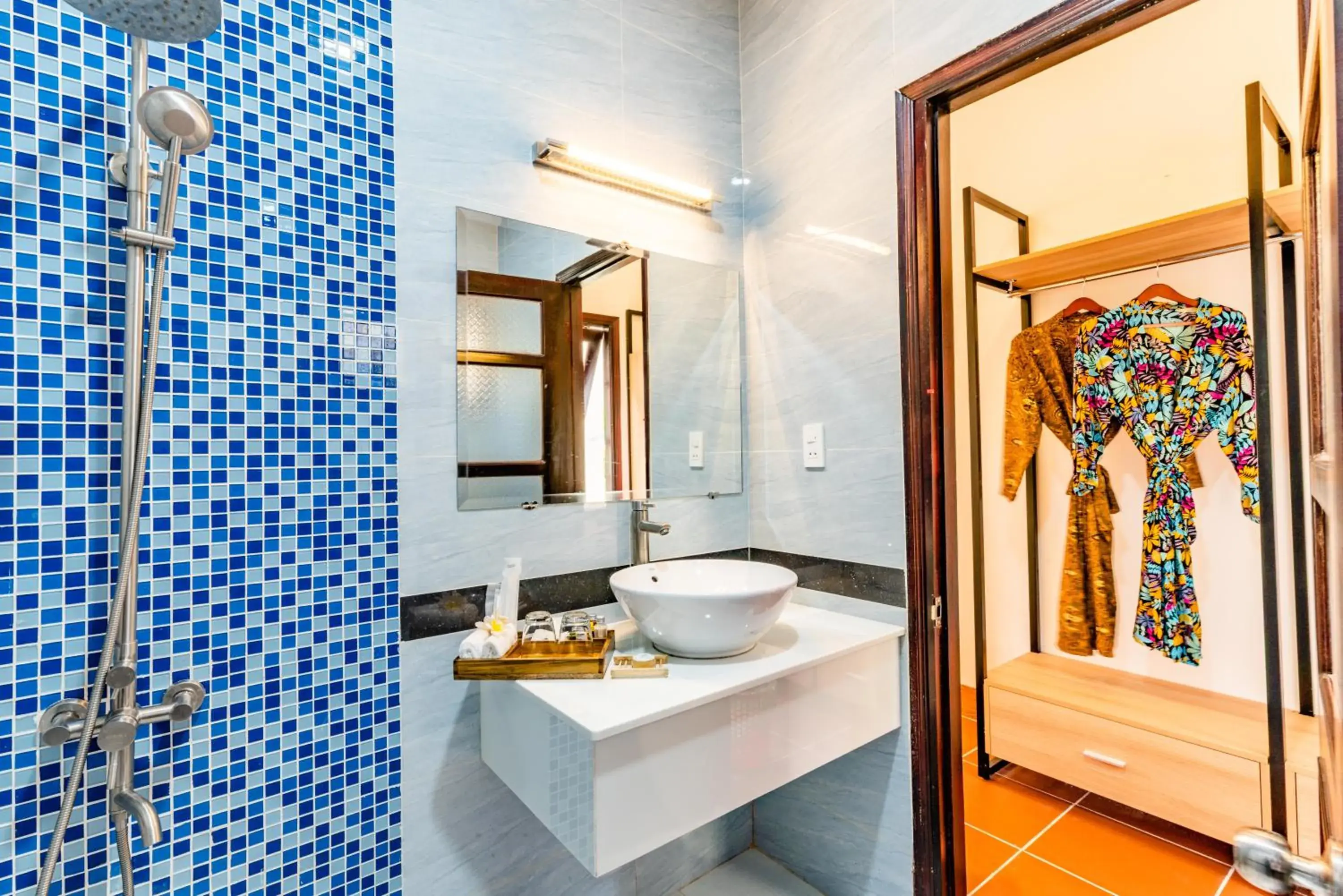 Bathroom in Hula Hula Seafront Phu Quoc Bathroom in Hula Hula Seafront Phu Quoc