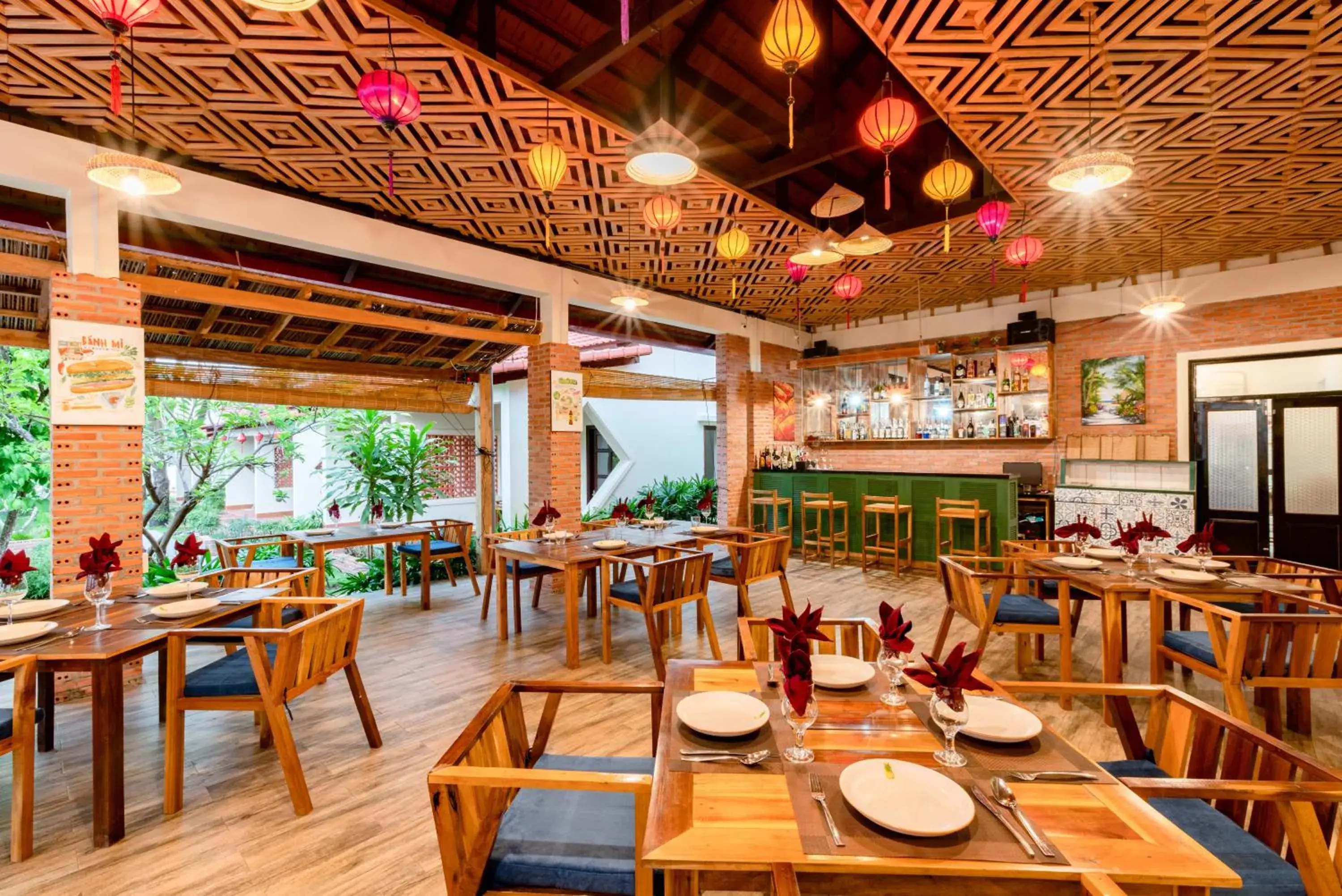 Restaurant/places to eat in Hula Hula Seafront Phu Quoc Restaurant/places to eat in Hula Hula Seafront Phu Quoc