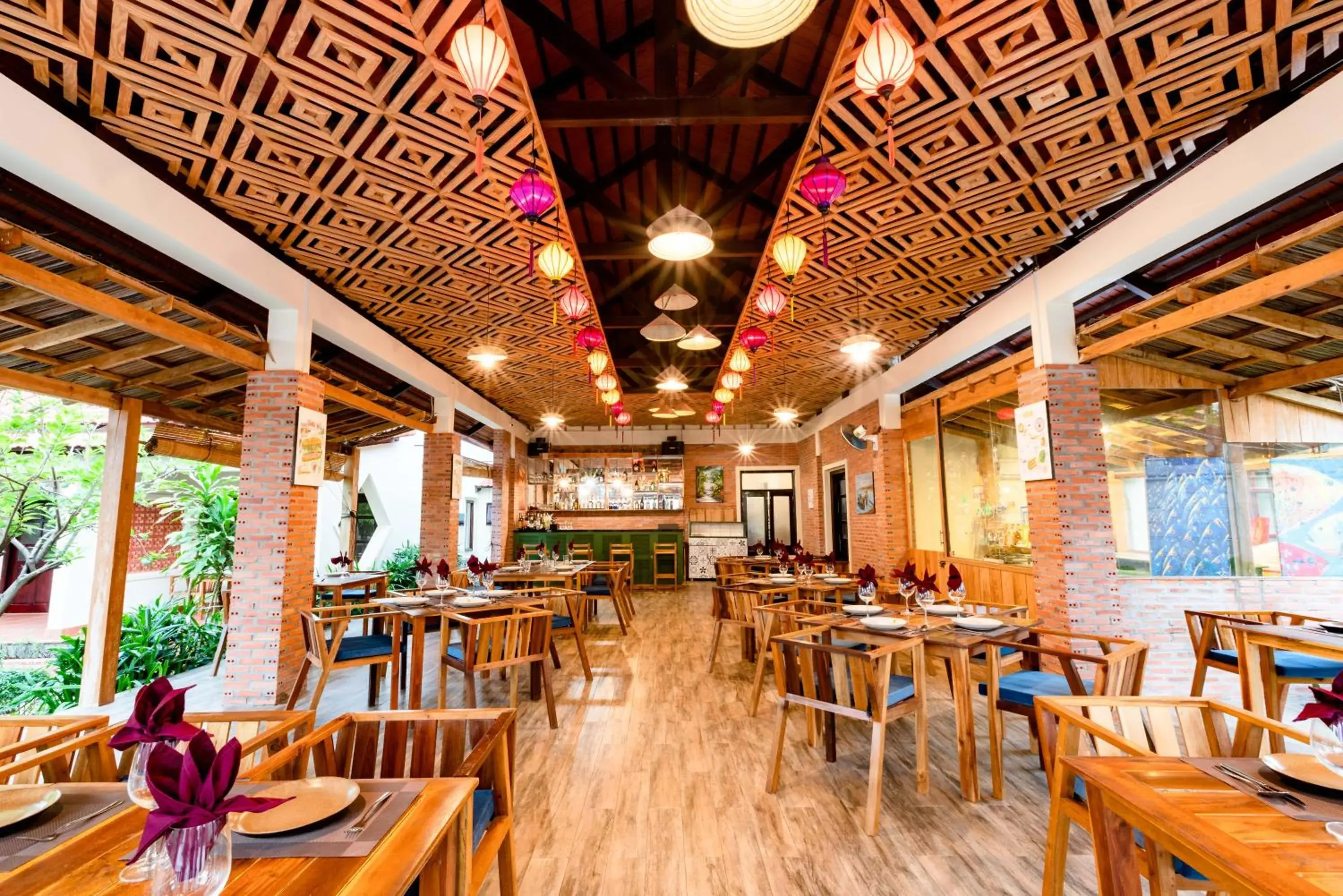 Restaurant/places to eat in Hula Hula Seafront Phu Quoc Restaurant/places to eat in Hula Hula Seafront Phu Quoc