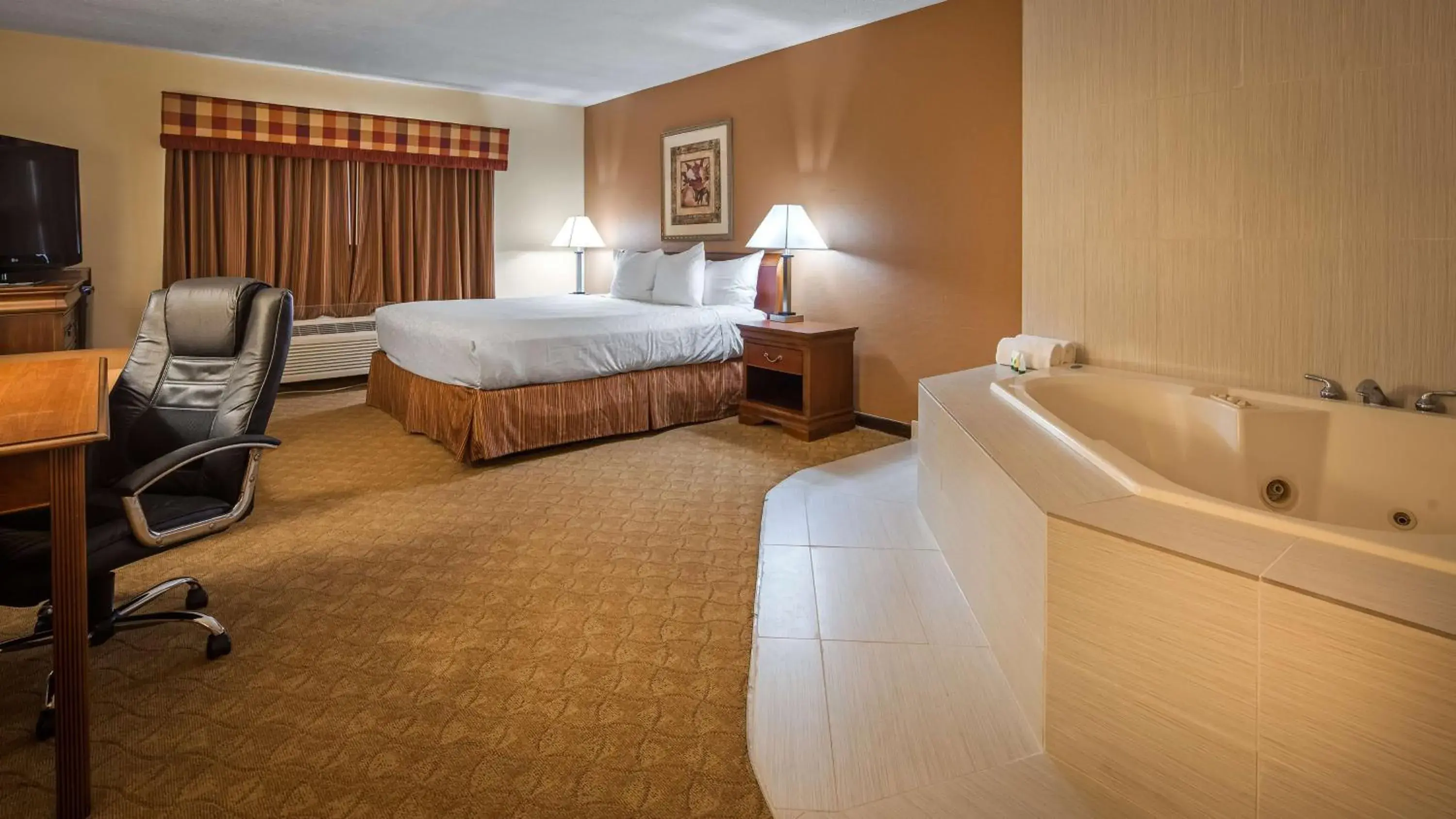 Photo of the whole room in Best Western Inn of St. Charles Photo of the whole room in Best Western Inn of St. Charles