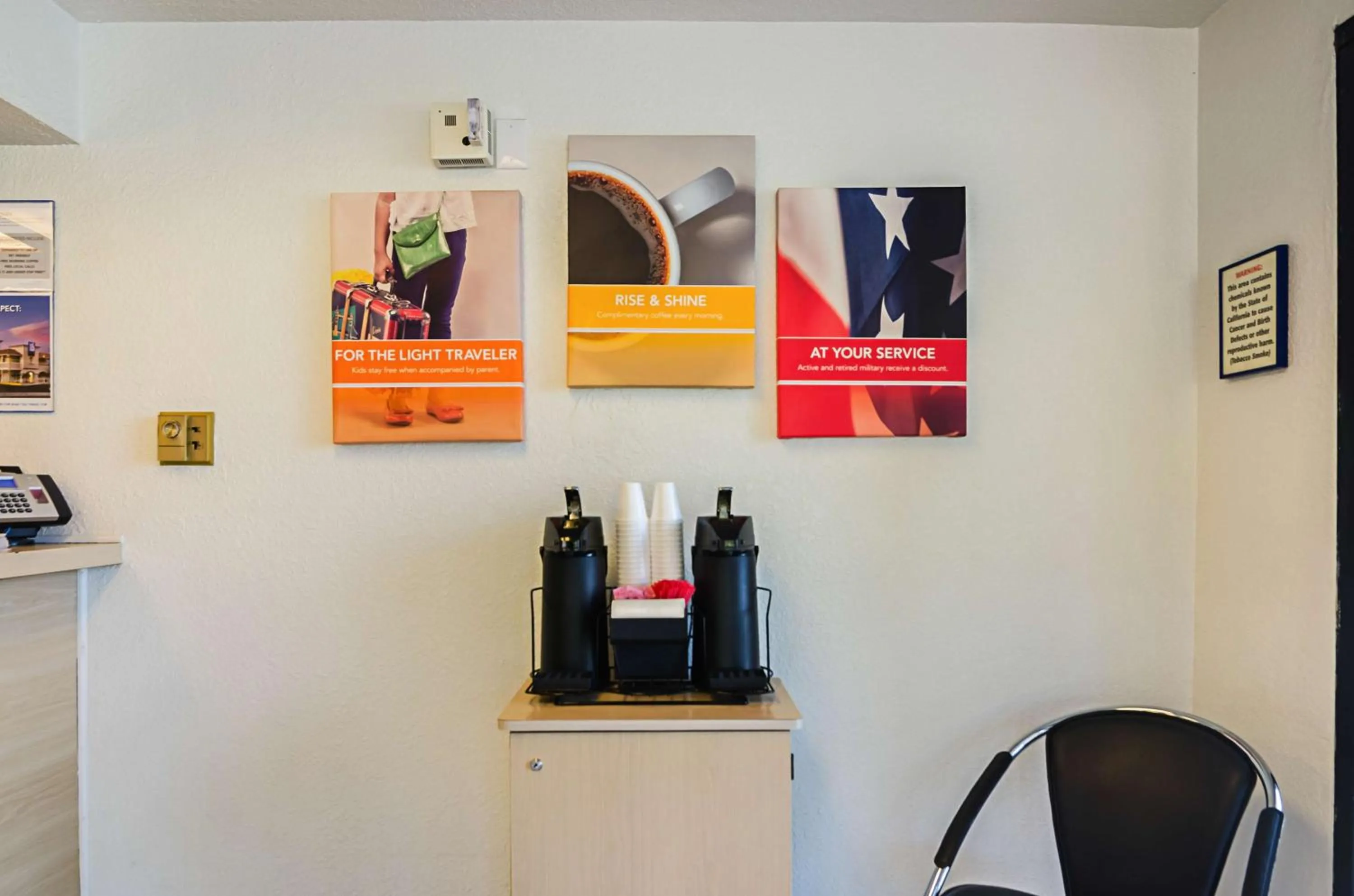 Lobby or reception in Motel 6-Barstow, CA