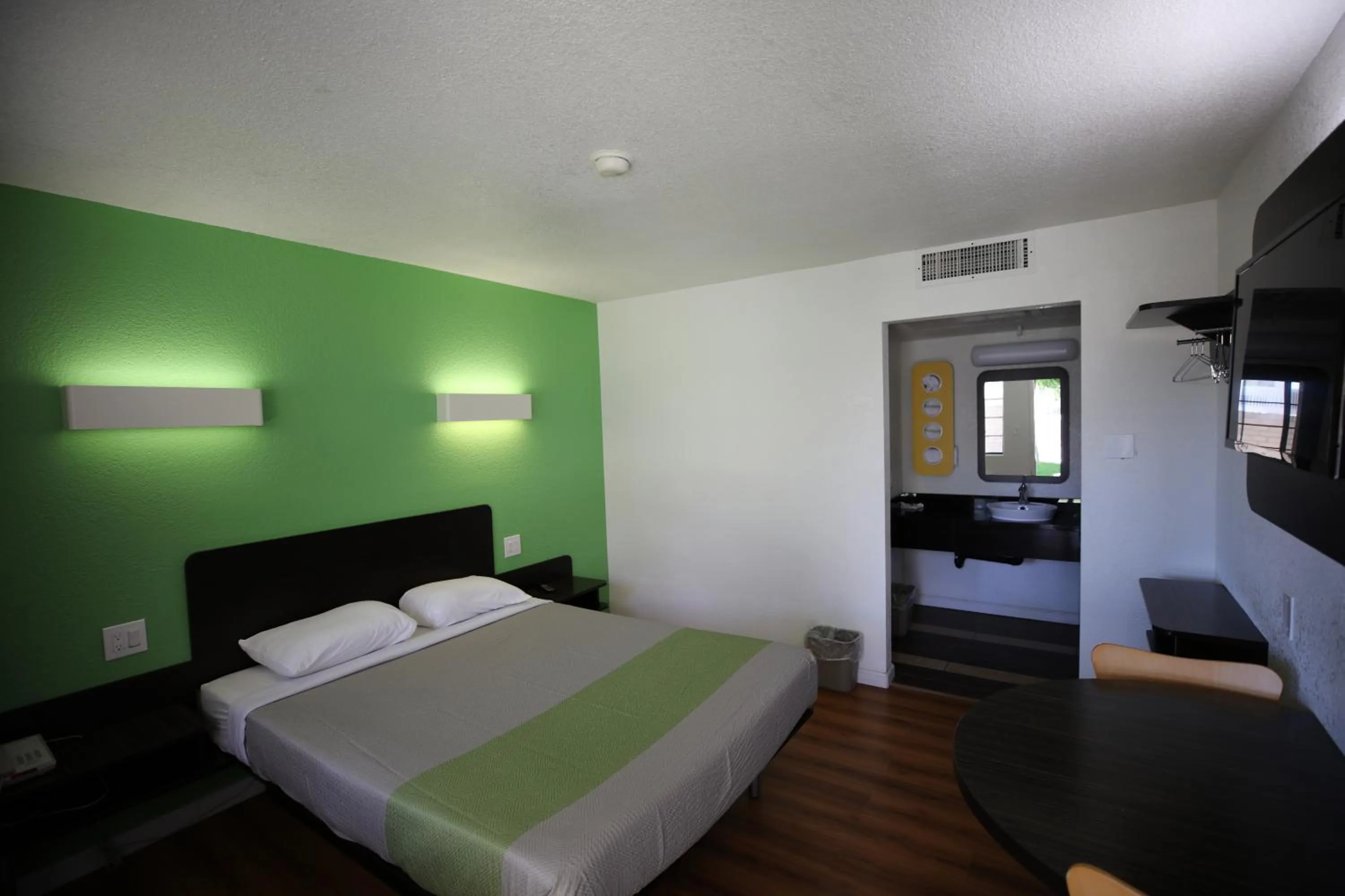 Bed in Motel 6-Barstow, CA