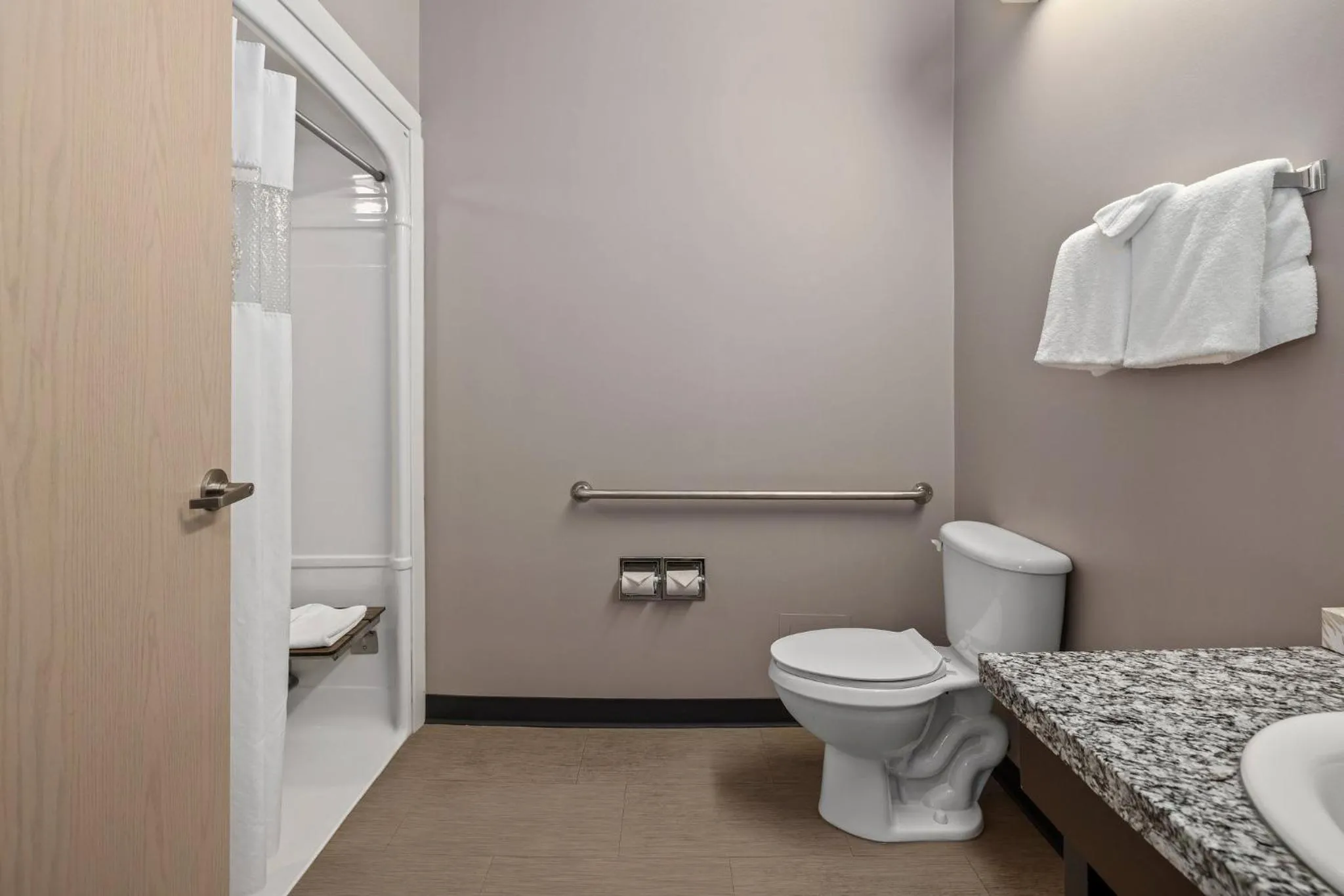Photo of the whole room in Prairie Crest Medicine Hat by IHG