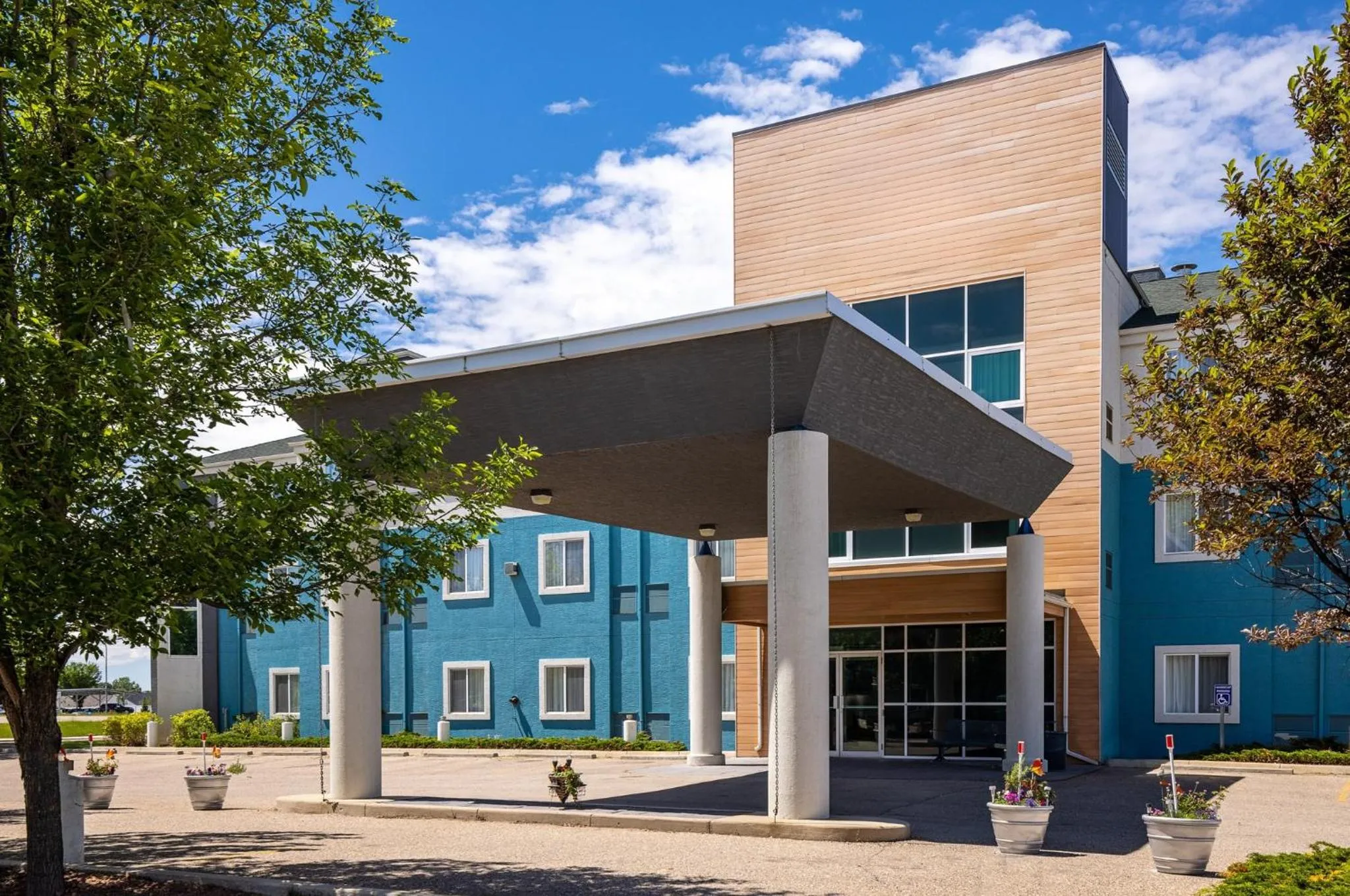 Property building in Prairie Crest Medicine Hat by IHG