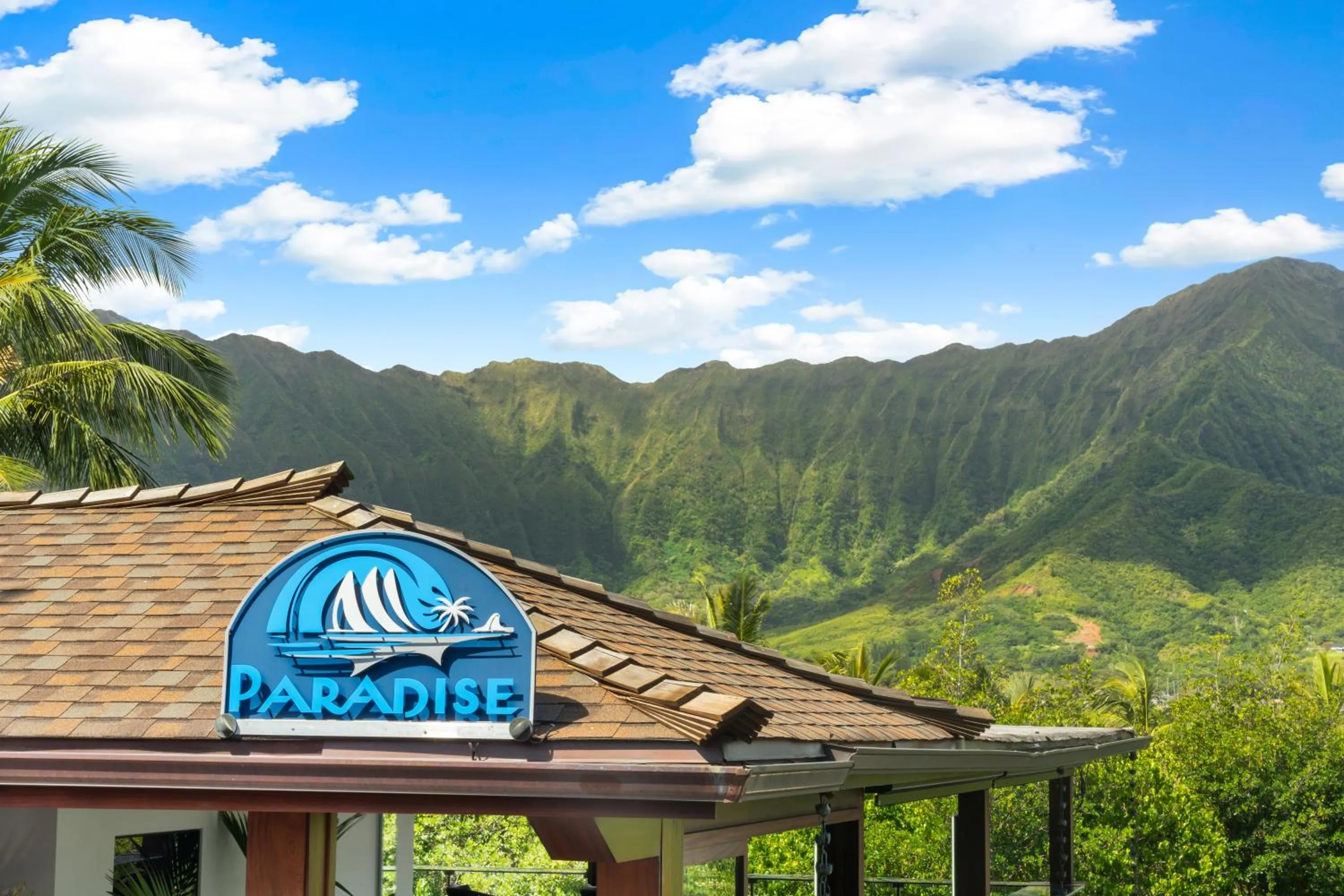 Facade/entrance in Paradise Bay Resort