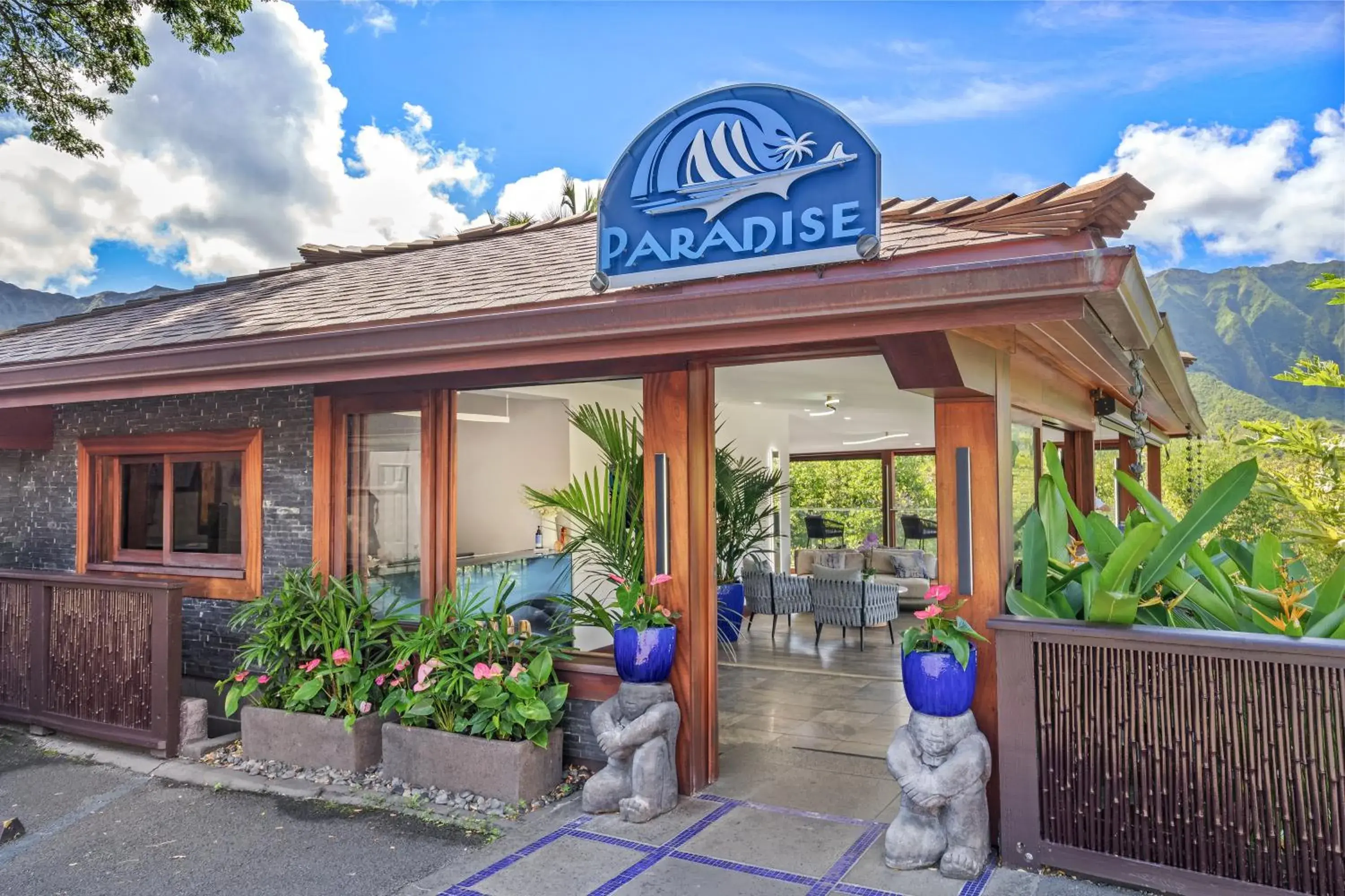 Property building in Paradise Bay Resort Property building in Paradise Bay Resort
