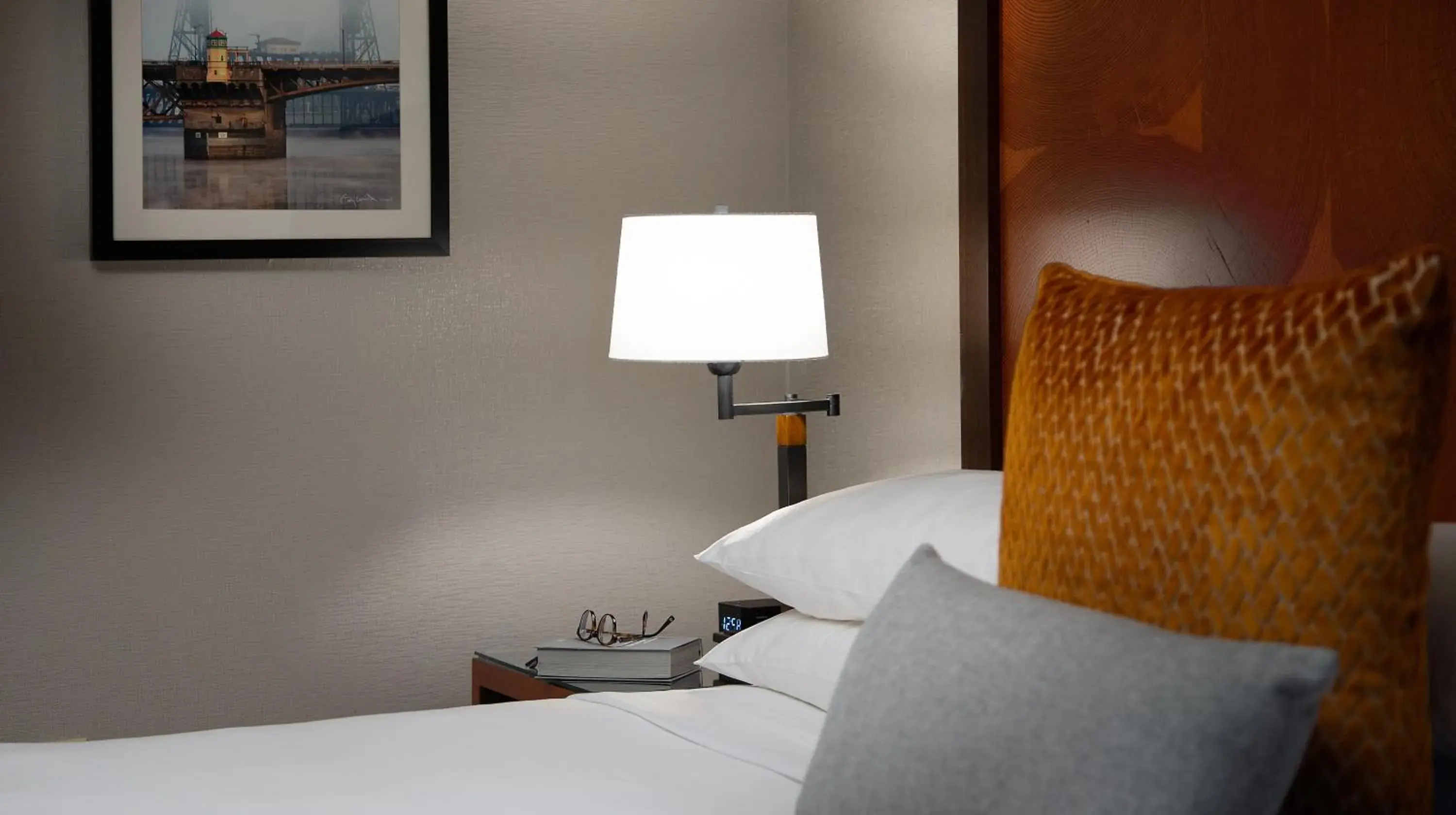 Bedroom, Bed in The Paramount Hotel Portland Bedroom, Bed in The Paramount Hotel Portland