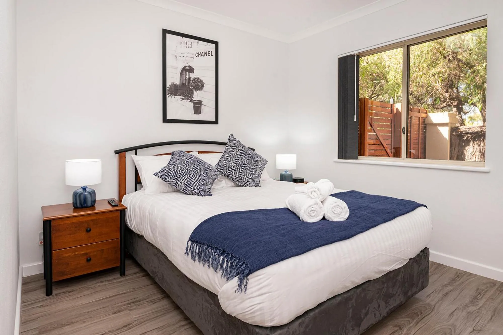 Bed in Bay Village Dunsborough