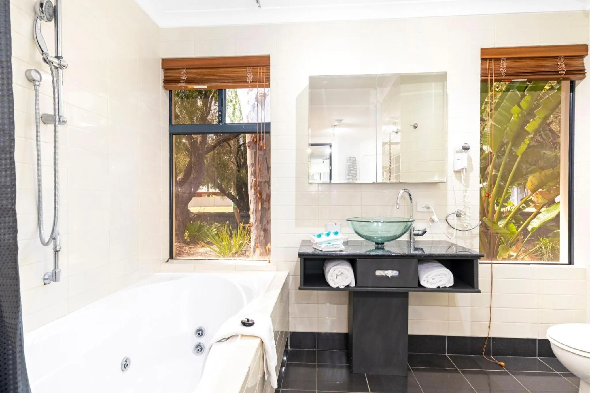 Bay Village Dunsborough