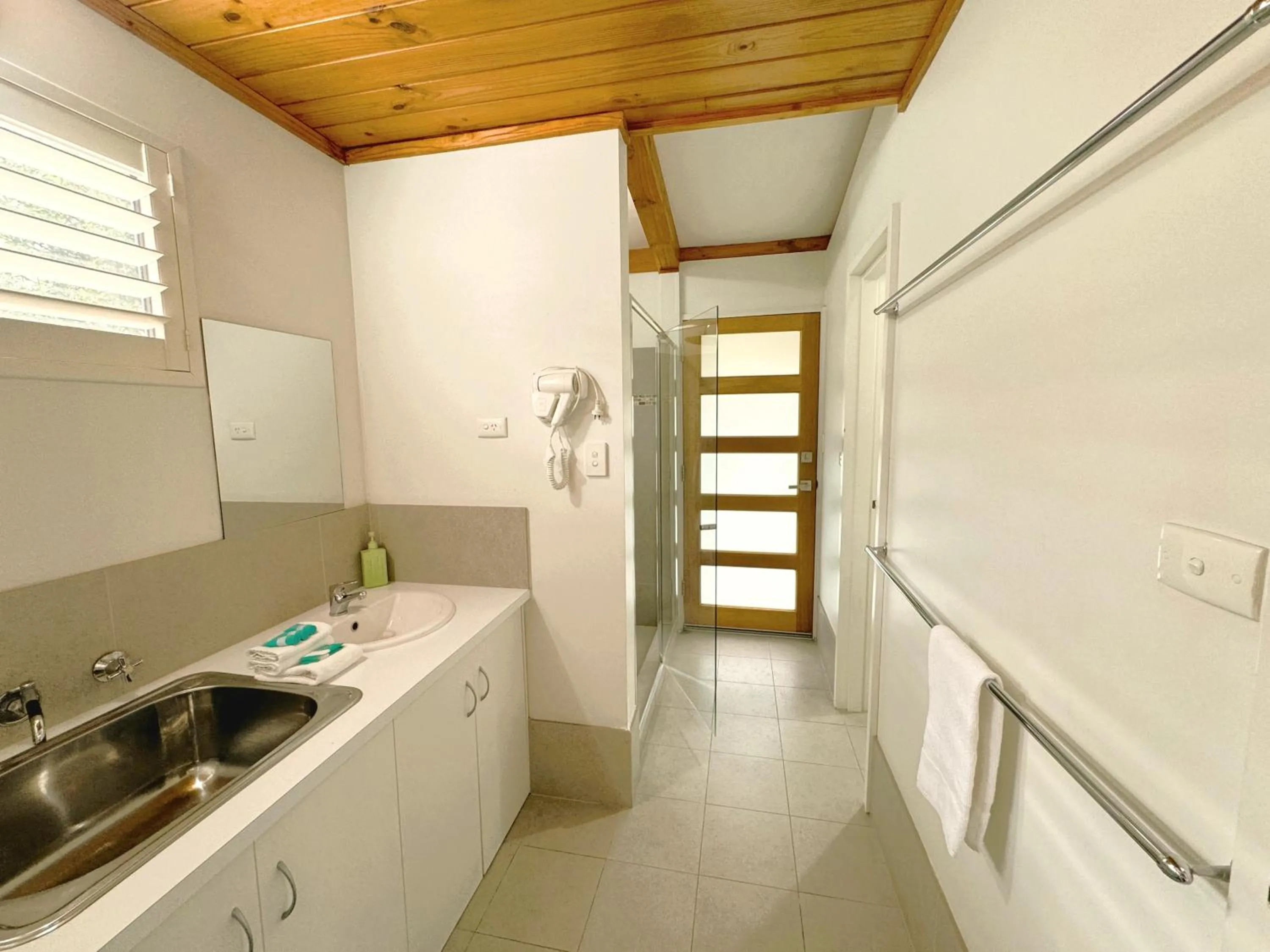 Bathroom in Bay Village Dunsborough